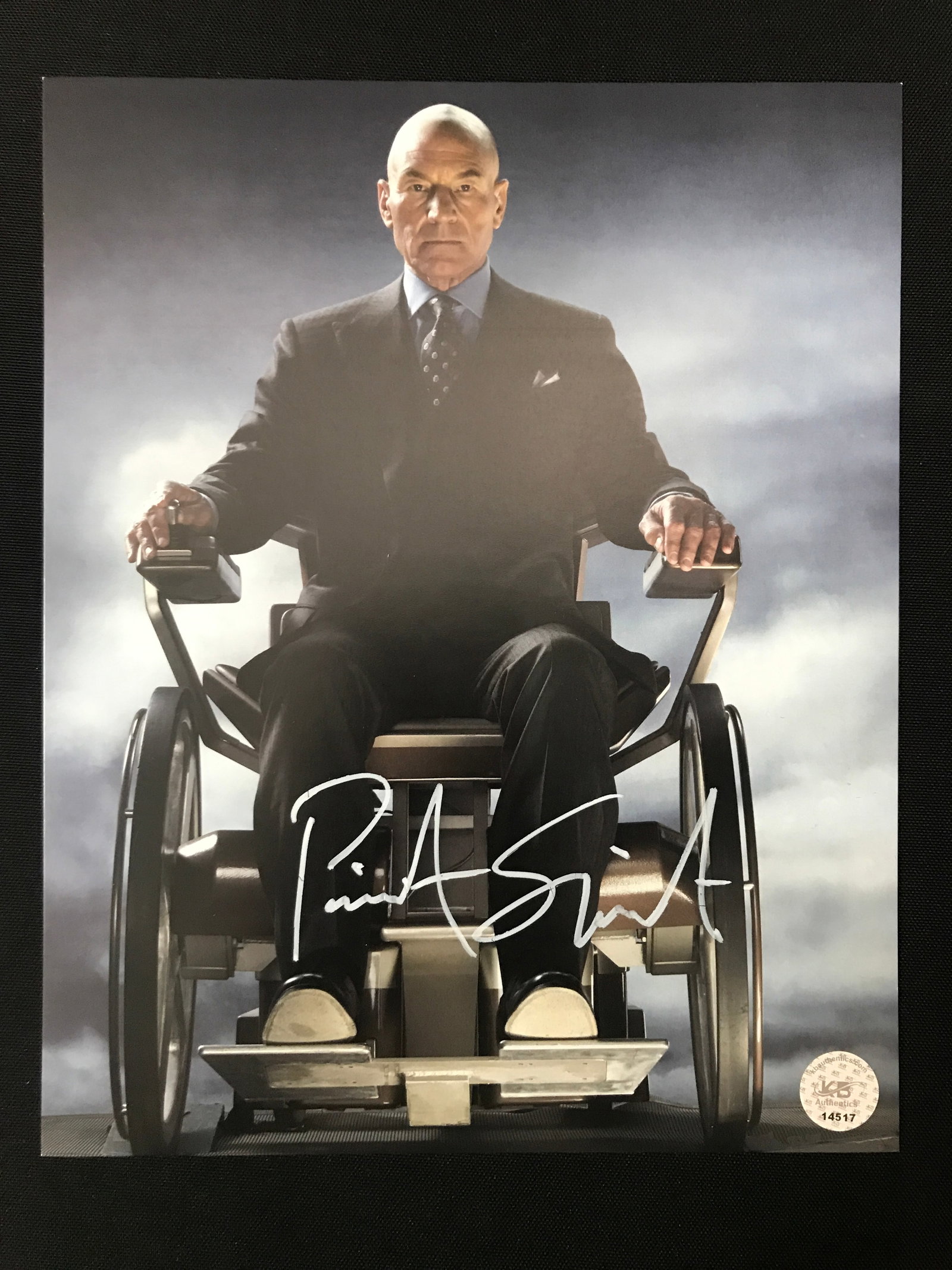 PATRICK STEWART SIGNED X-MEN 8X10 - KB COA (1 of 1)