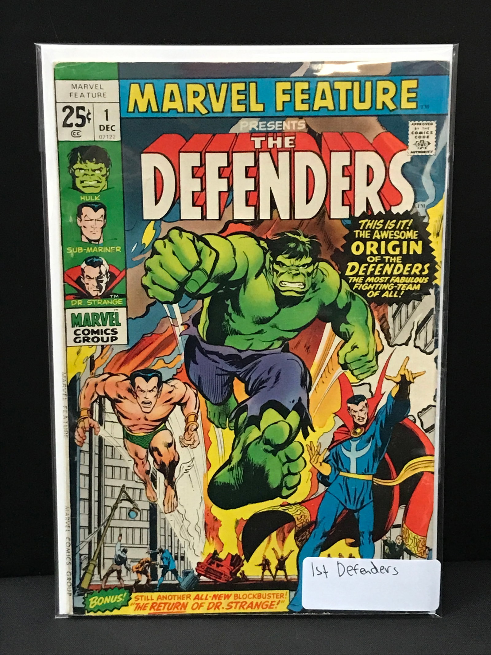 MARVEL FEATURE PRESENTS THE DEFENDERS #1 1ST DEFENDERS - MARVEL COMICS (1 of 1)