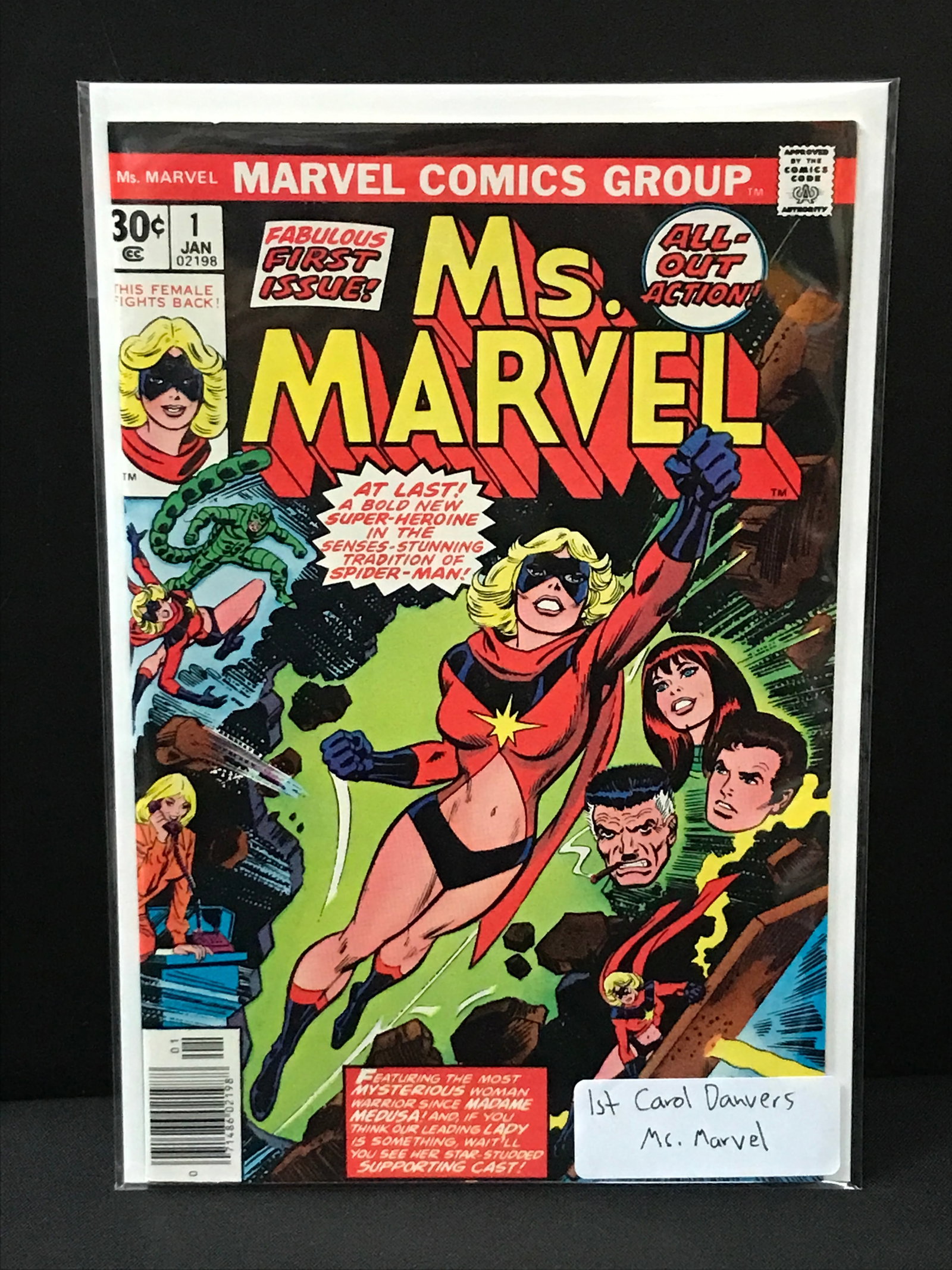 MS. MARVEL #1 1ST CAROL DANVERS - MARVEL COMICS (1 of 1)
