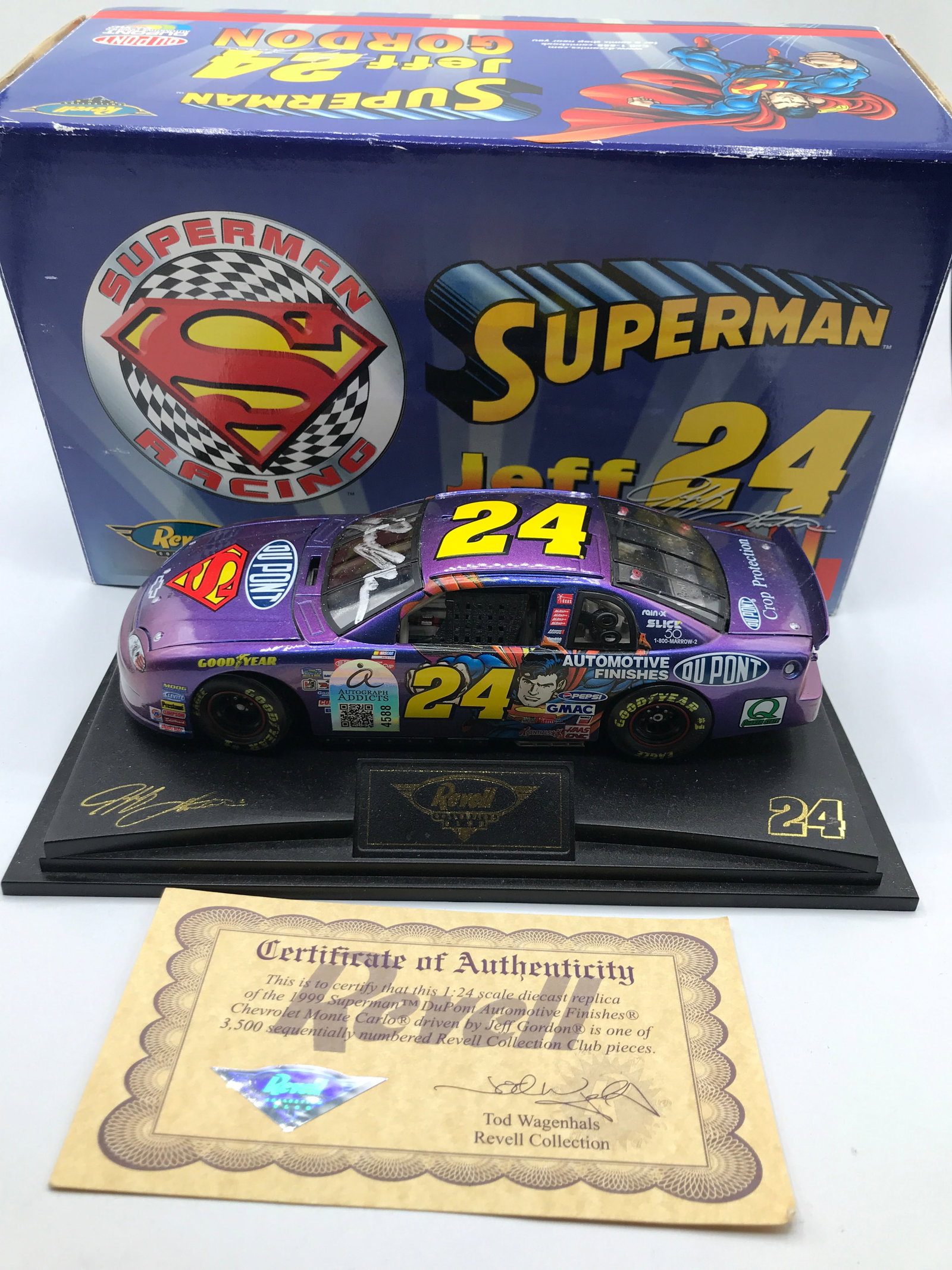 LTD EDITION JEFF GORDON SIGNED SUPERMAN DIE CAST (REVELL AND AUTOGRAPH ADDICTS COA) 1/3500 (1 of 3)