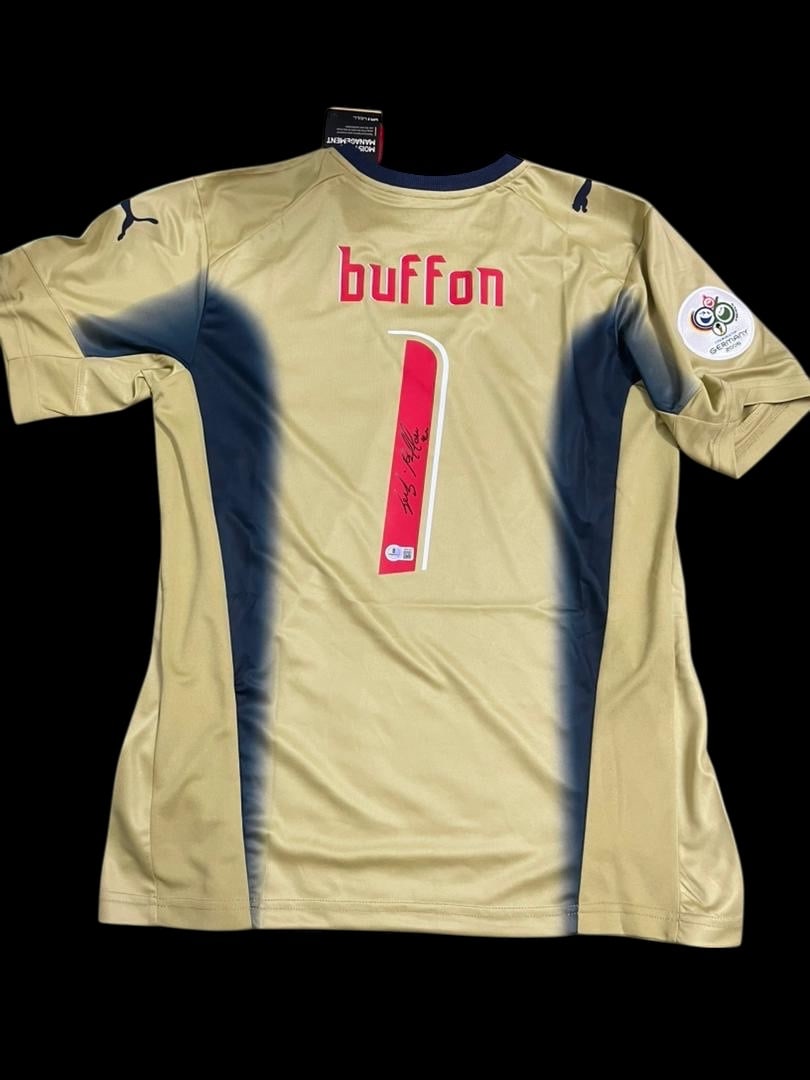 GIANLUIGI BUFFO SIGNED ITALY SOCCER JERSEY - BECKETT COA (1 of 2)