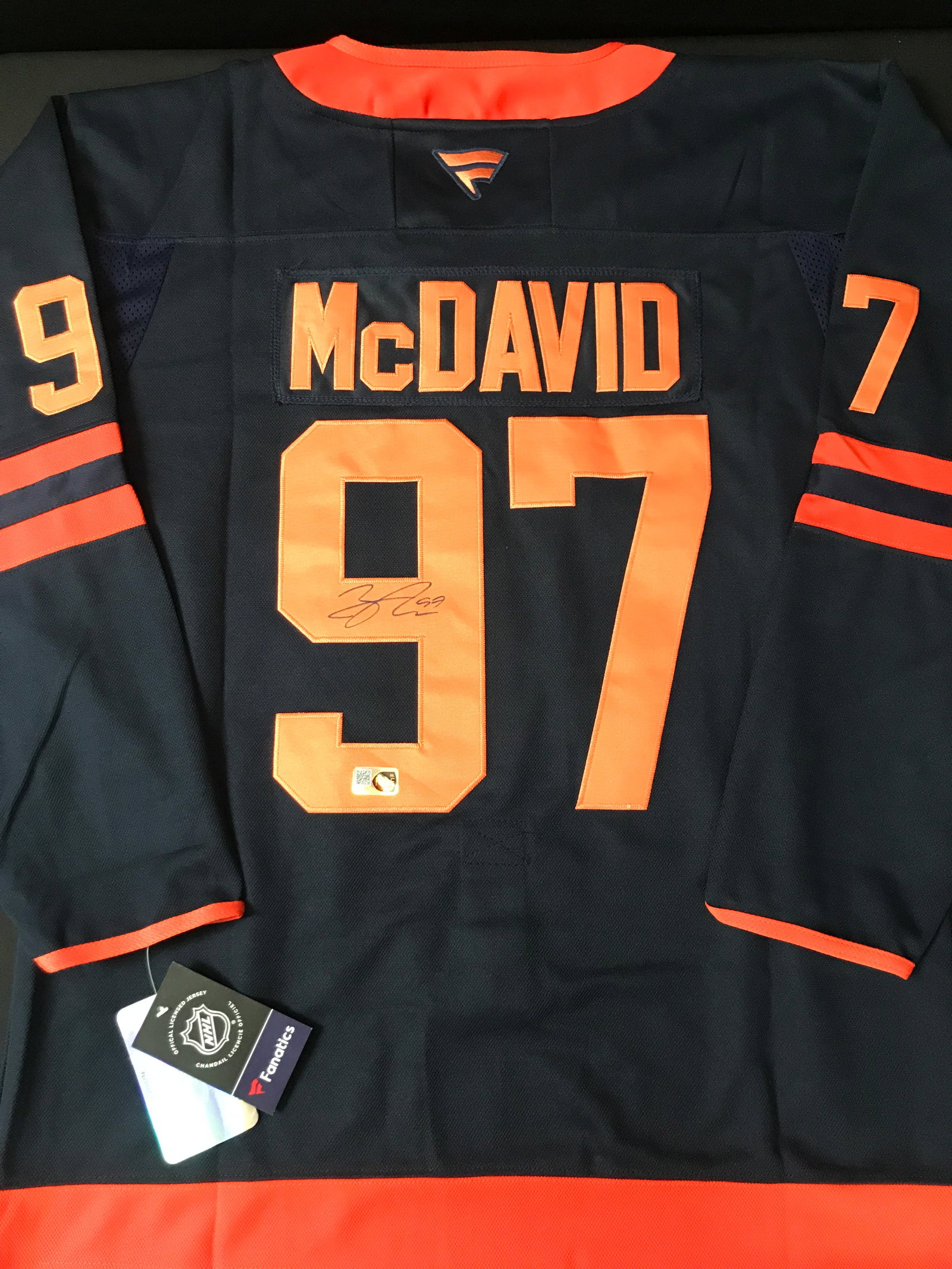 CONNOR MCDAVID SIGNED EDMONTON OILERS CUSTOM JERSEY - ELITE COA (1 of 3)
