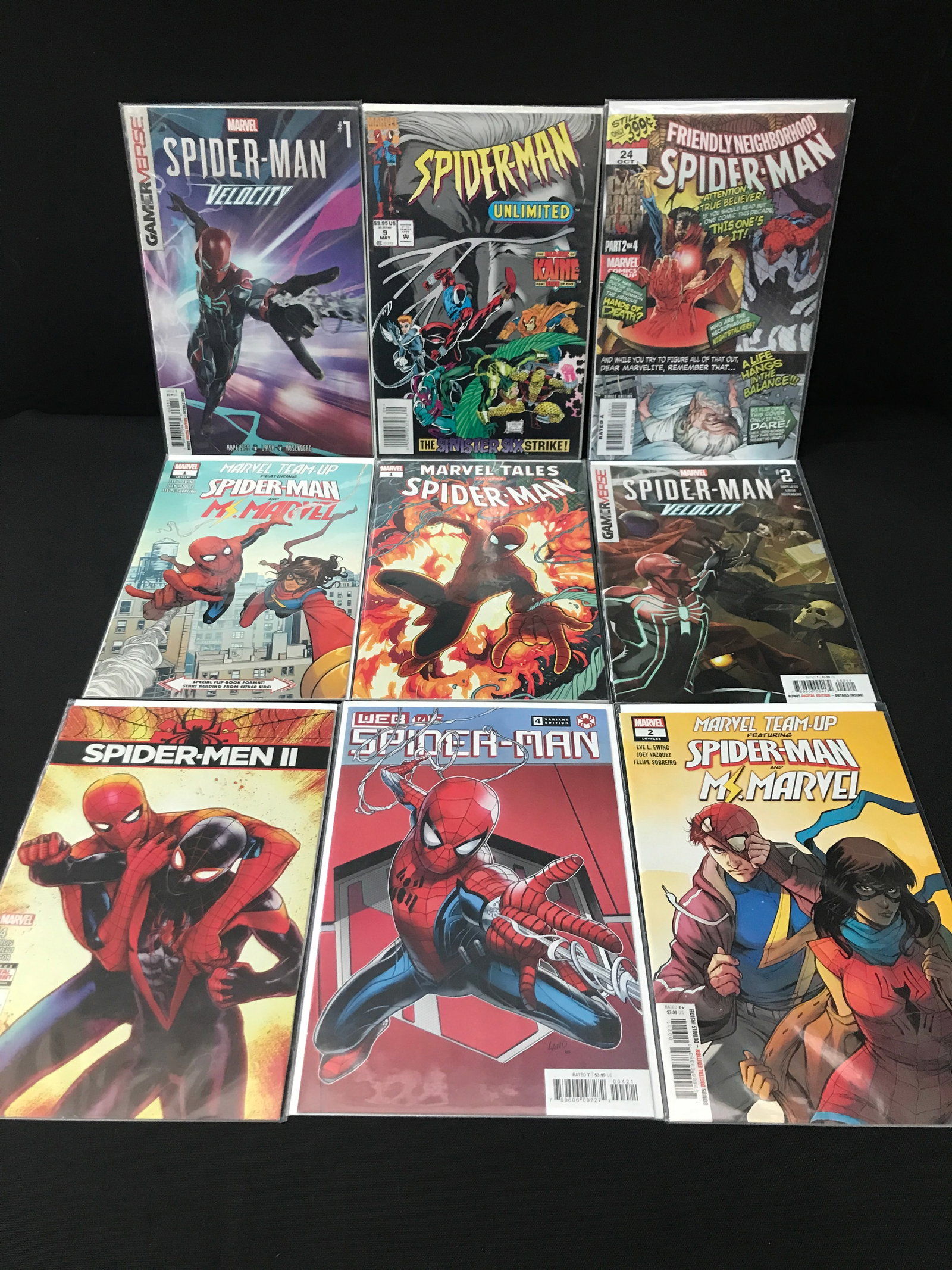 LOT OF 9 COMICS FEATURING SPIDERMAN - MARVEL COMICS (1 of 1)