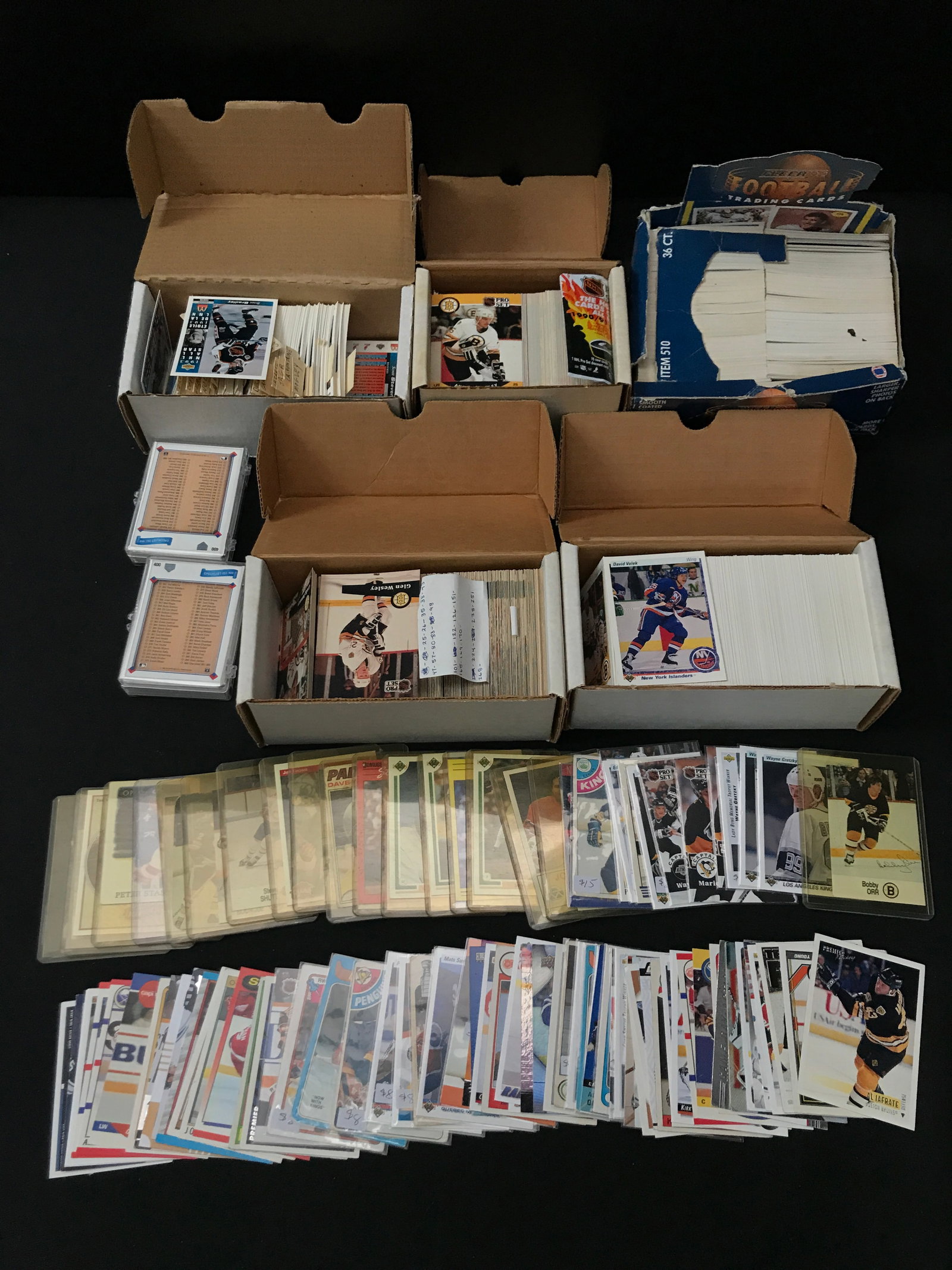 LARGE LOT OF HOCKEY TRADING CARDS: Prices are in Canadian dollars