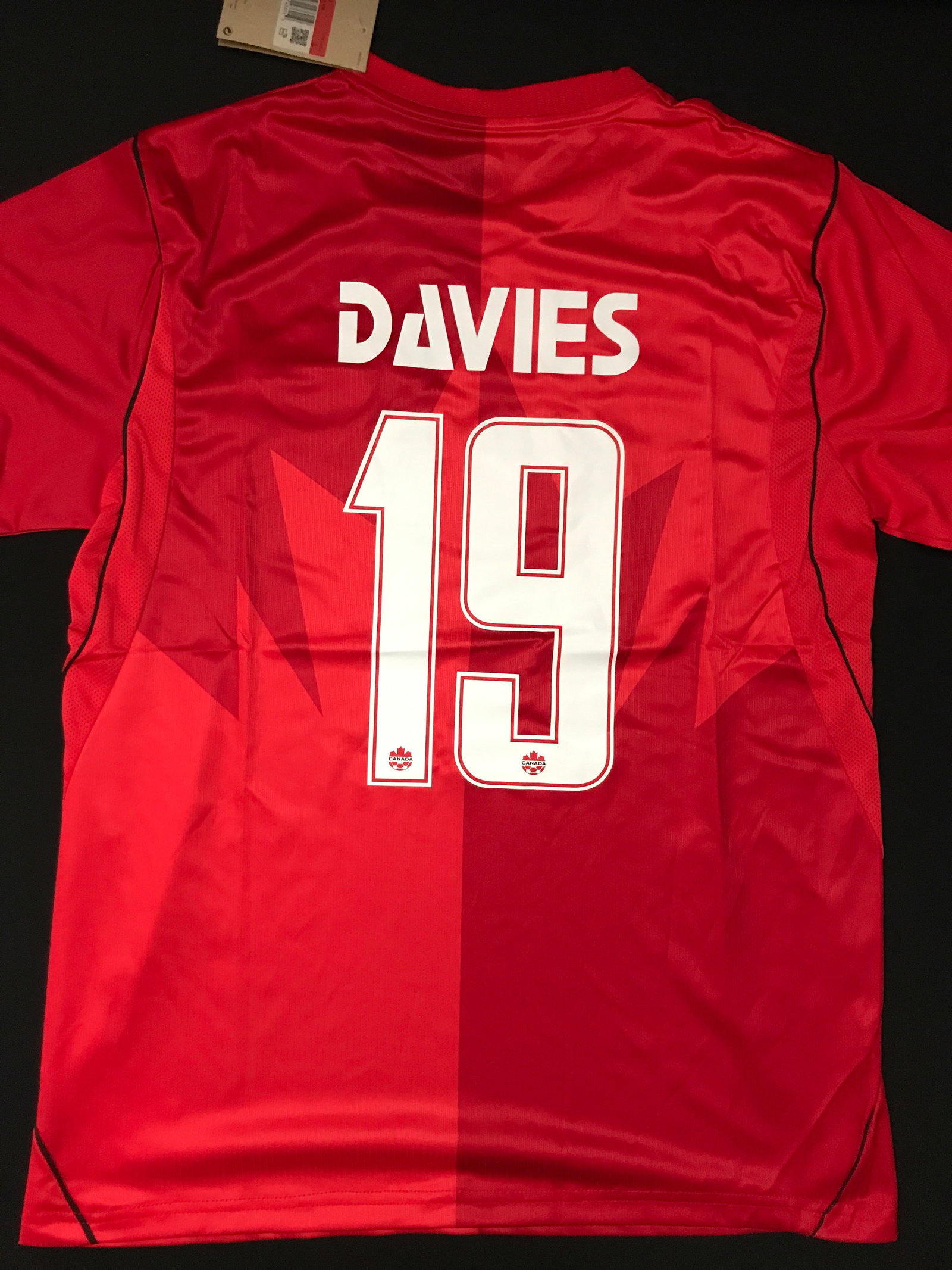 NEW WITH TAGS ALFONSO DAVIES TEAM CANADA SOCCER JERSEY: Prices are in Canadian dollars