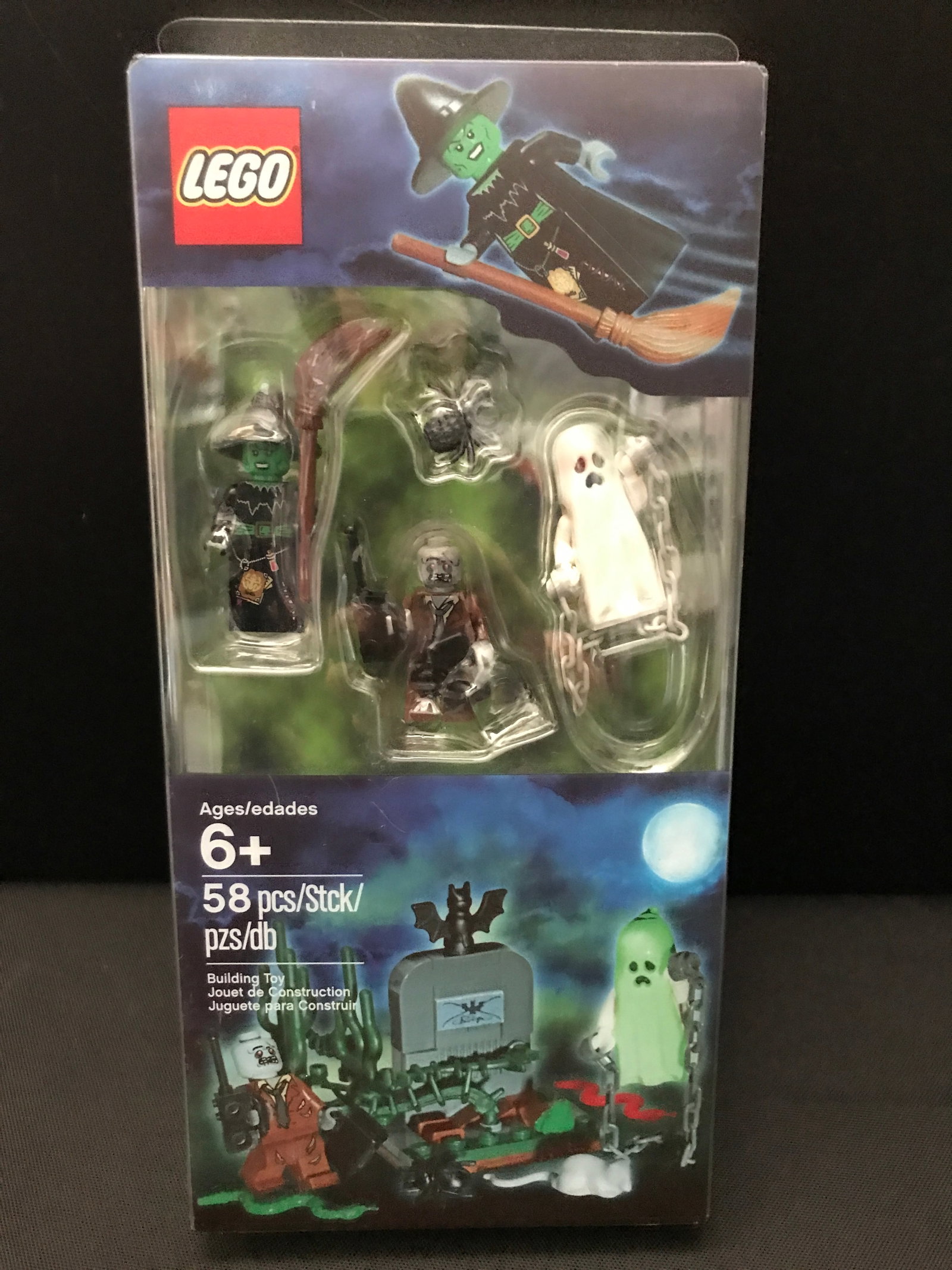 LEGO ACTION FIGURES SEALED IN ORIGINAL PACKAGING (1 of 1)