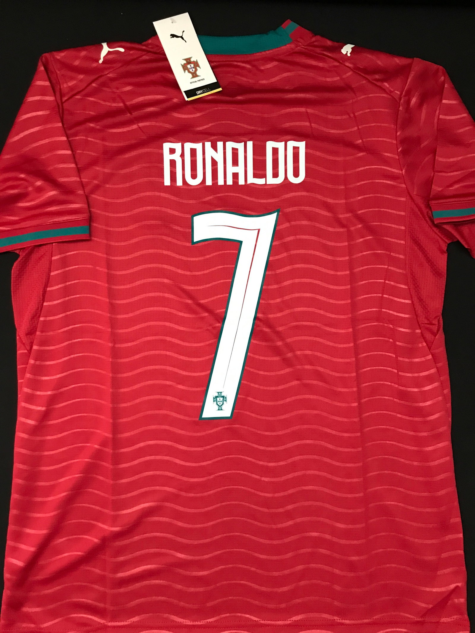 NEW WITH TAGS CHRISTIANO RONALDO PORTGUAL SOCCER JERSEY: Prices are in Canadian dollars