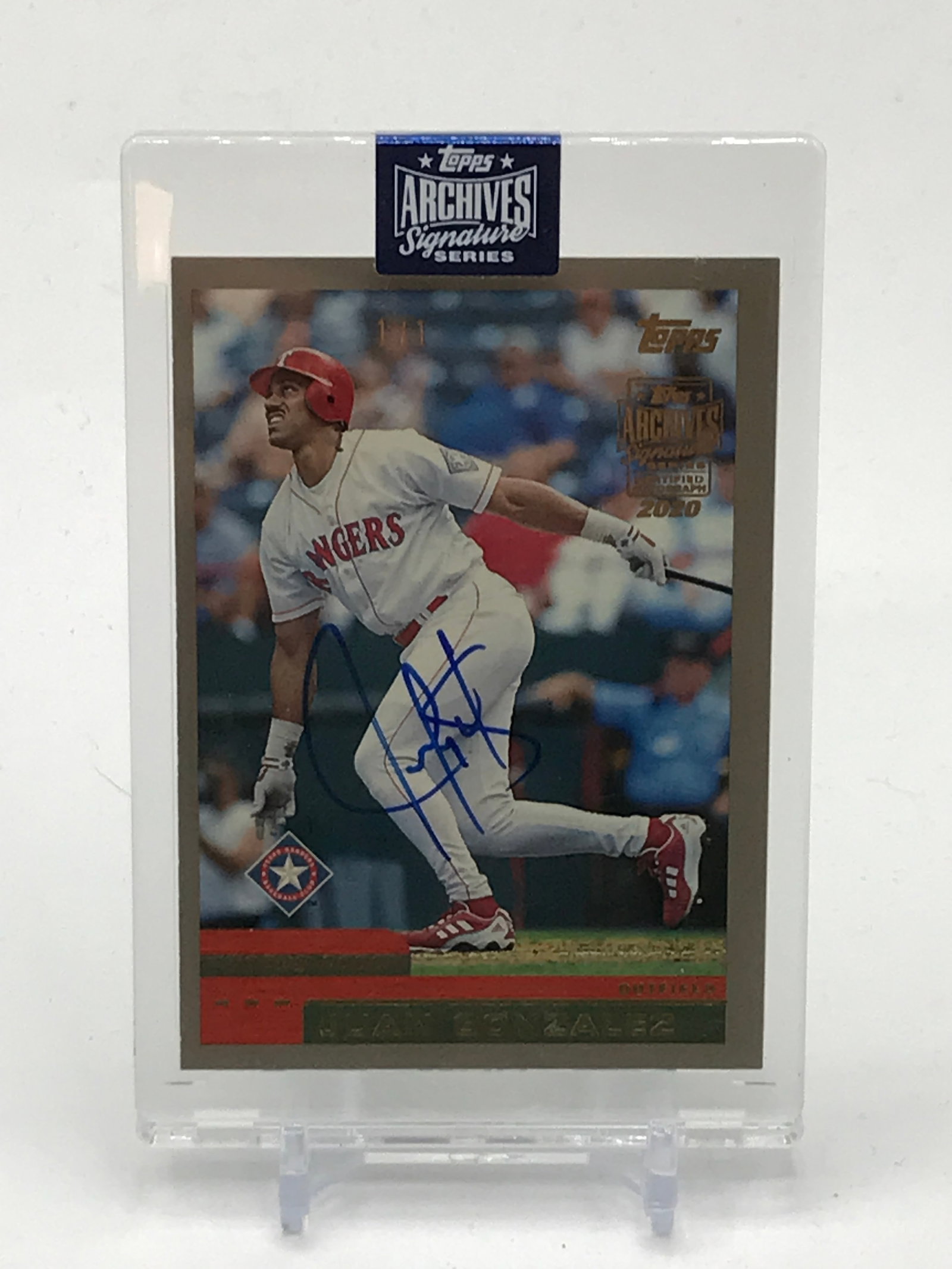 1 OF 1 TOPPS ARCHIVE SIGNATURE SERIES JUAN GONZALES SIGNED TRADING CARD: Prices are in Canadian dollars
