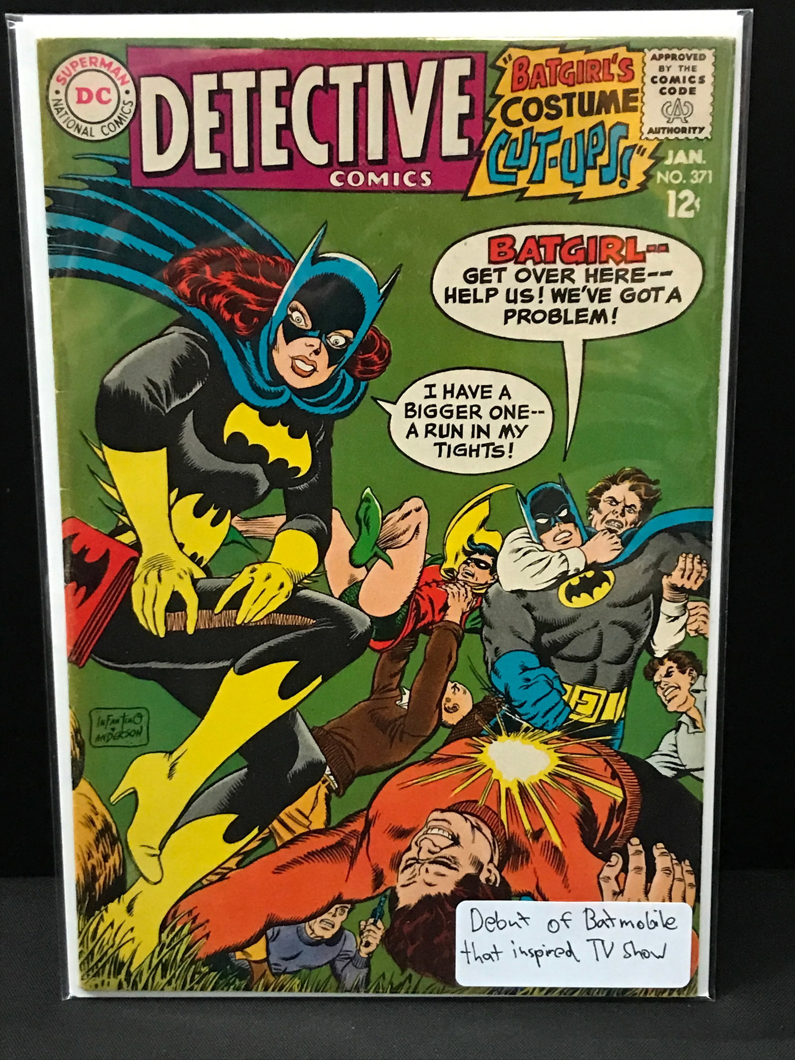 DETECTIVE COMICS #371 DEBUT OF BATMOBILE - DC COMICS (1 of 1)