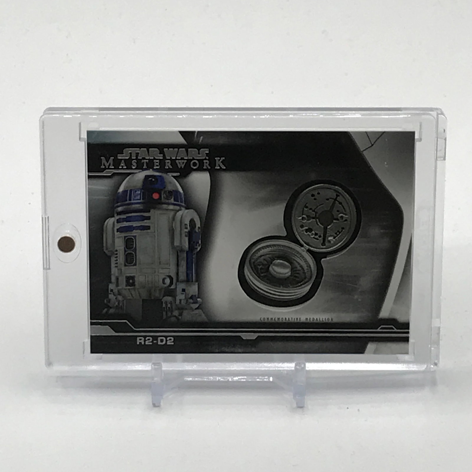 STAR WARS MASTERWORKS ARTIFACT MEDALLION IMPERIAL RANK BADGE TRADING CARD (1 of 2)