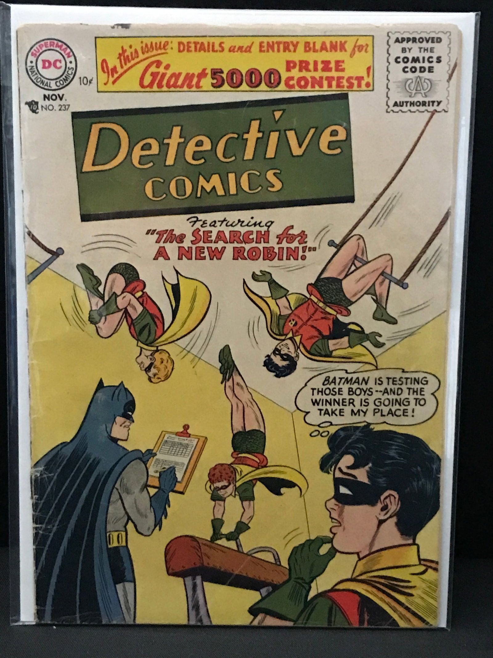 DETECTIVE COMICS #237 - DC COMICS (1 of 1)