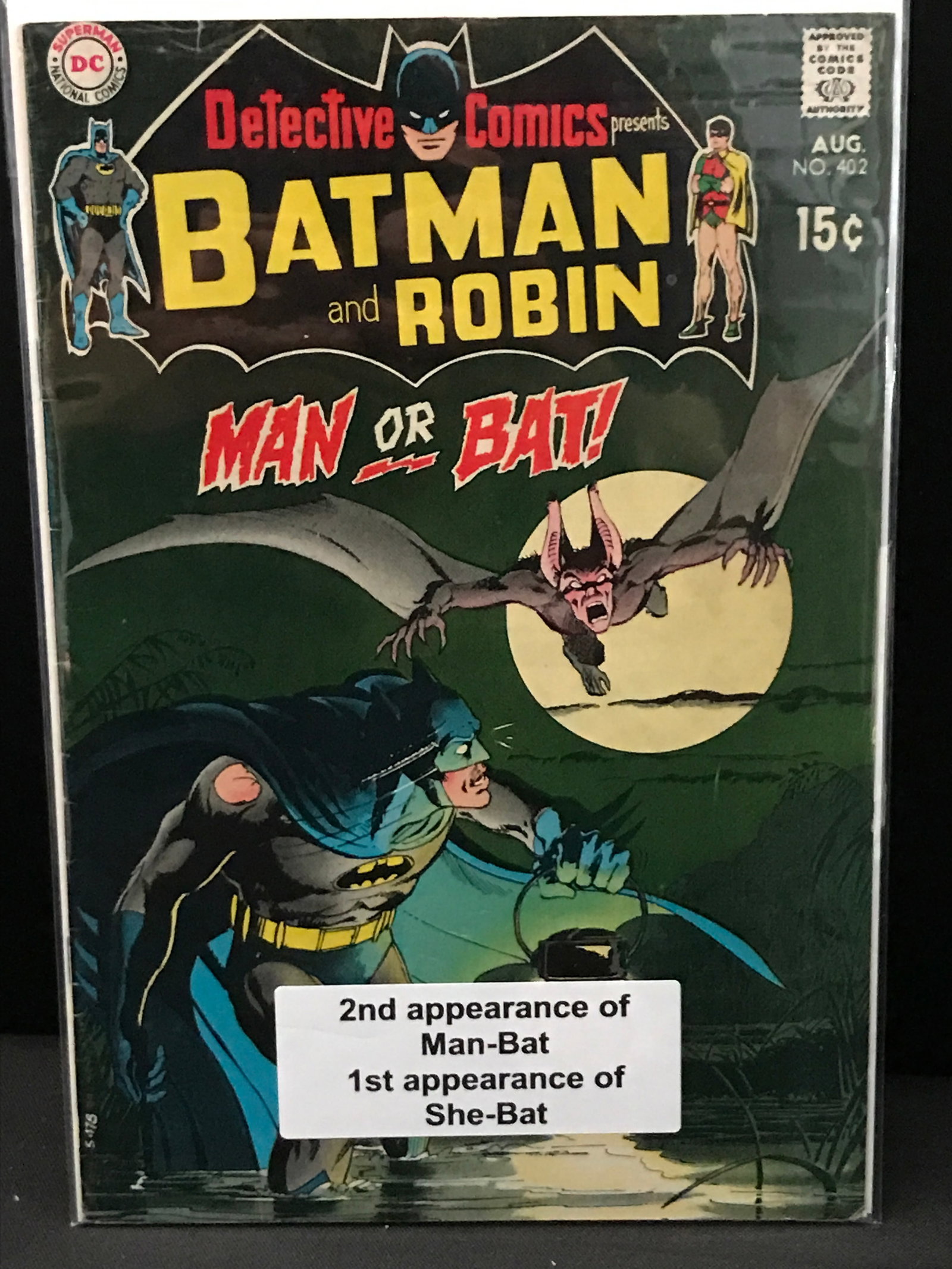 DETECTIVE COMICS #402 1ST APP SHE-BAT - DC COMICS (1 of 1)