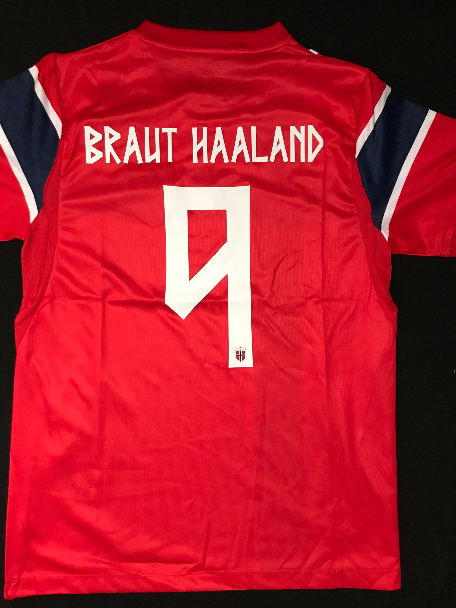 ERLING BRAUT HAALAND NORWAY NEW WITH TAGS SOCCER JERSEY: Prices are in Canadian dollars