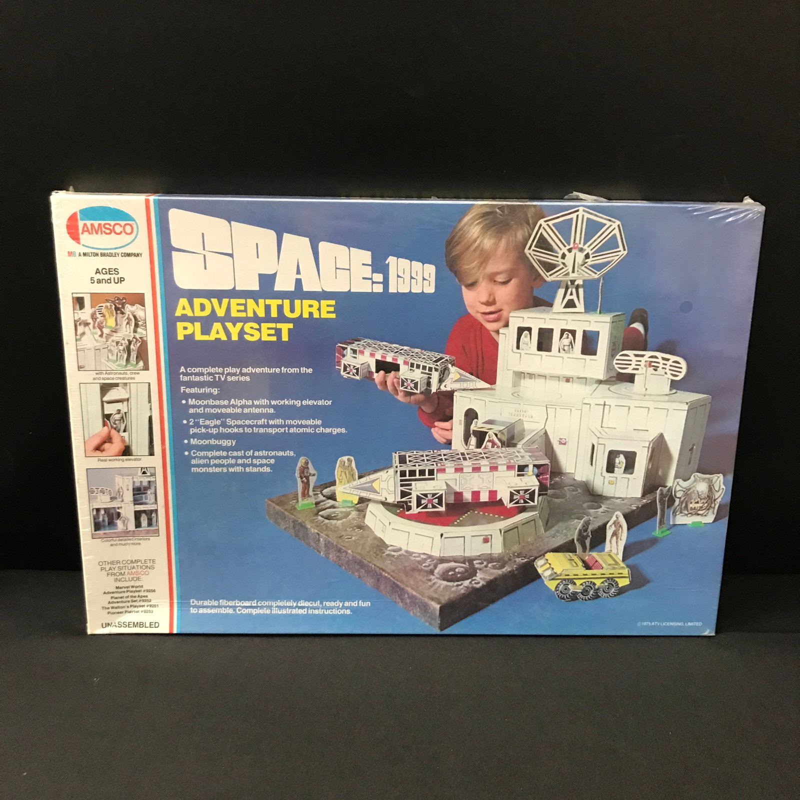 SEALED 1975 AMSCO SPACE 1999 ADVENTURE PLAYSET IN ORIGINAL PACKAGING (1 of 1)