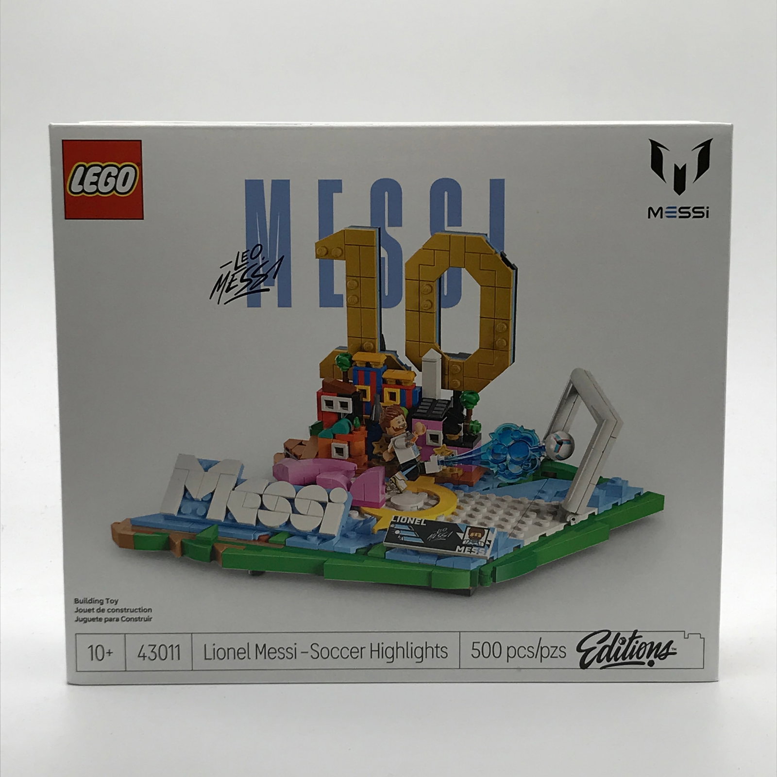 LEGO MESSI #43011 LIONEL MESSI - SOCCER HIGHLIGHTS LEGO SET IN ORIGINAL PACKAGING (1 of 1)