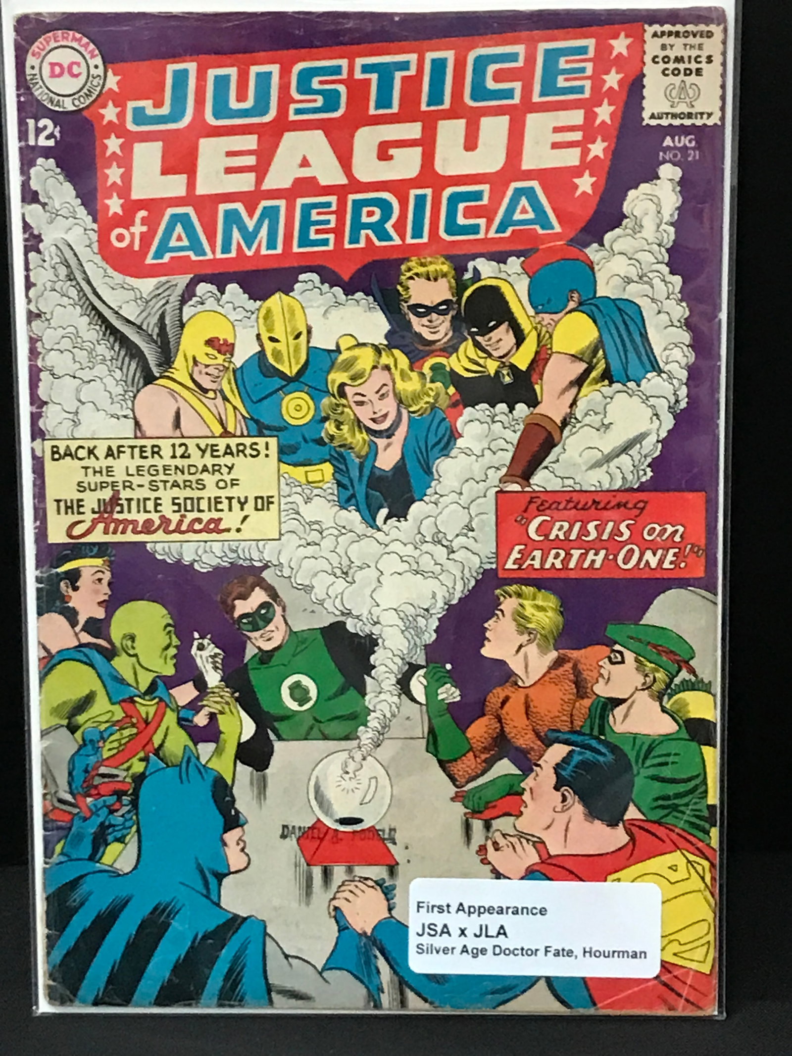 JUSTICE LEAGUE OF AMERICA #21 - DC COMICS: Prices are in Canadian dollars