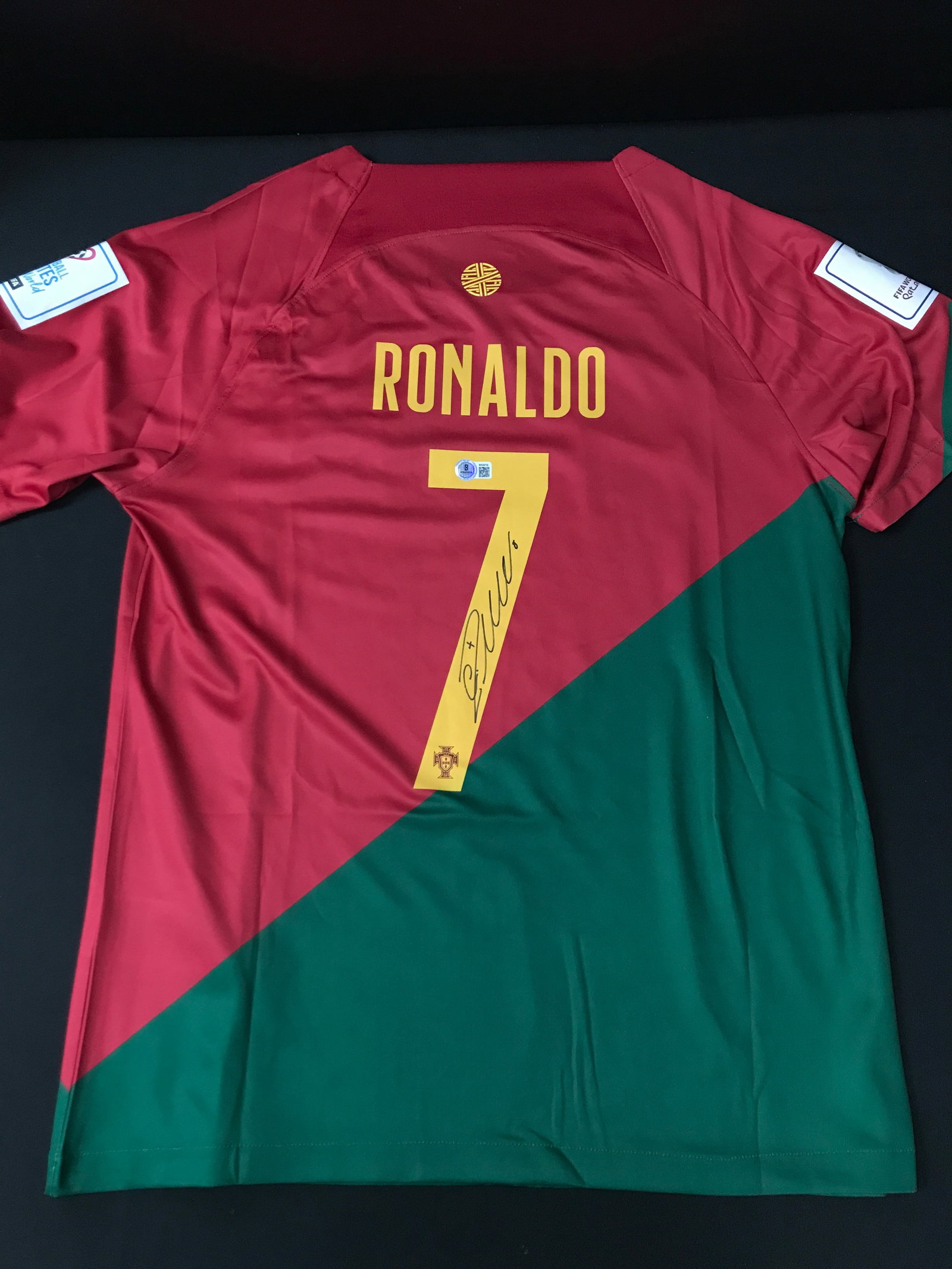 CRISTIANO RONALDO SIGNED PORTUGAL SOCCER JERSEY - BECKETT COA: Prices are in Canadian dollars