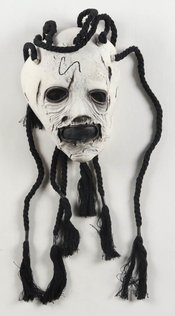 COREY TAYLOR SIGNED MASK - BECKETT COA: Prices are in Canadian dollars