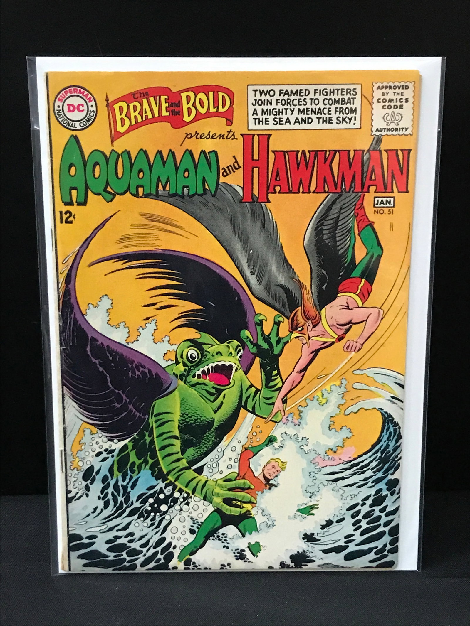 THE BRAVE AND THE BOLD PRESENTS AQUAMAN & HAWKMAN #51 - DC COMICS: Prices are in Canadian dollars
