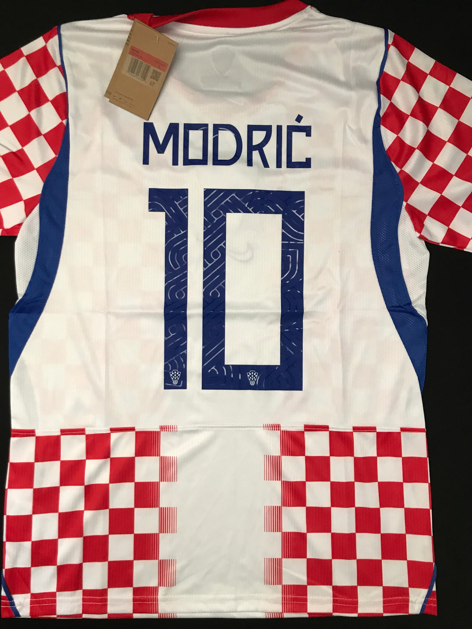 LUKA MODRIC CROATIA NEW WITH TAGS SOCCER JERSEY: Prices are in Canadian dollars