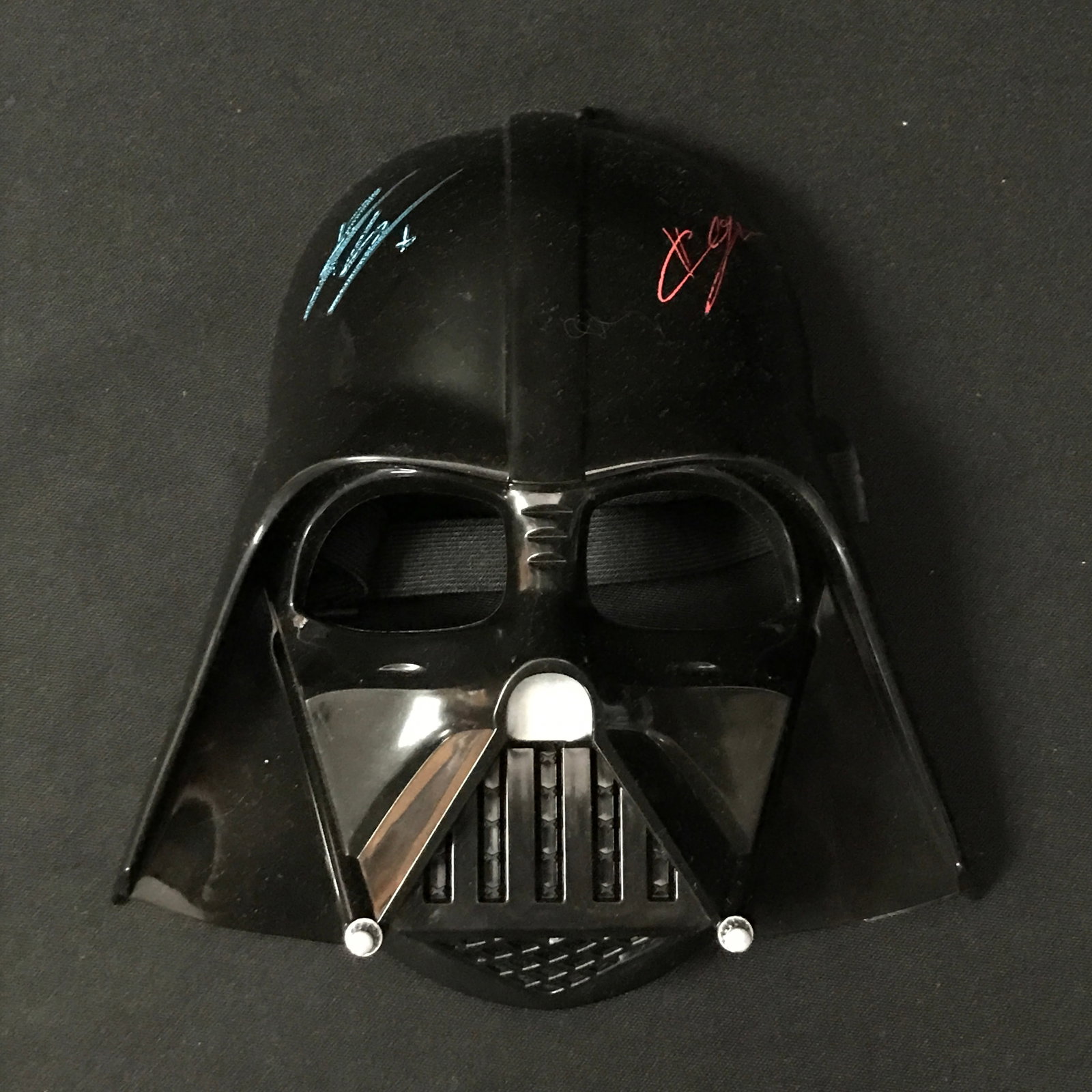 EWAN MCGREGOR AND HAYDEN CHRISTENSEN DUAL SIGNED DARTH VADER MASK - WWOC COA: Prices are in Canadian dollars
