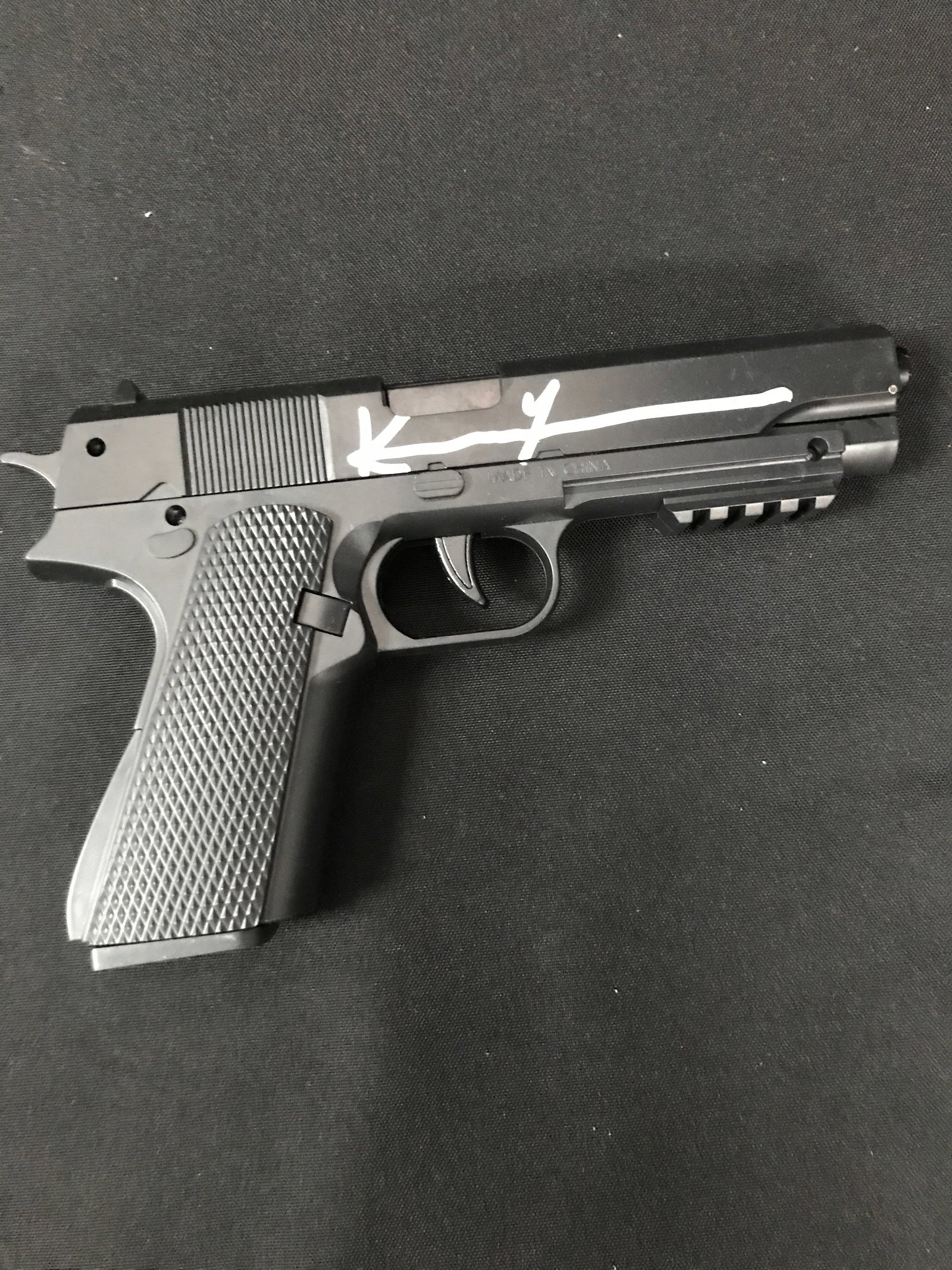 KEANU REEVES SIGNED JOHN WICK PROP GUN - KB COA (1 of 1)