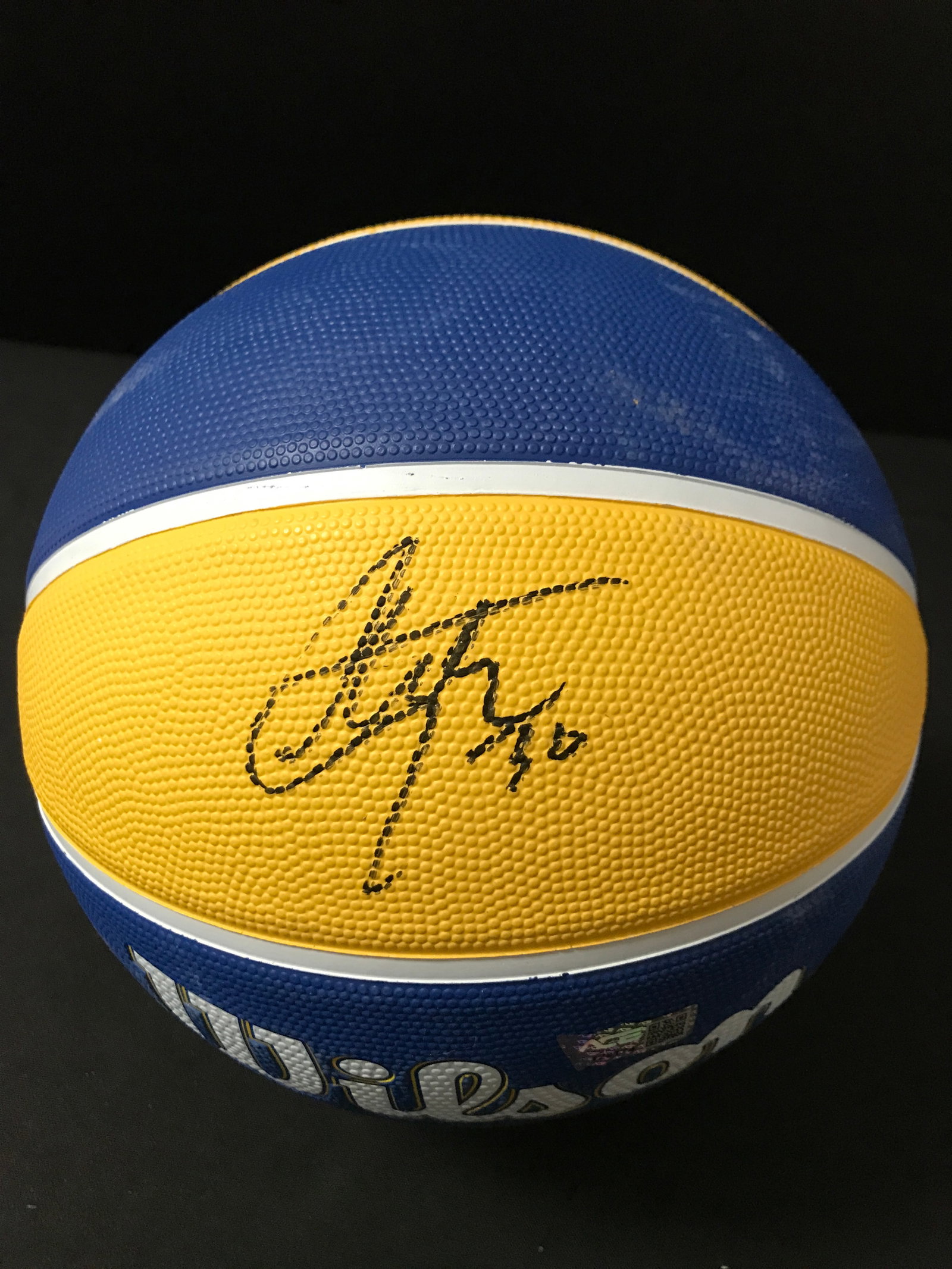 STEPH CURRY SIGNED GOLDEN STATE WARRIORS BASKETBALL (ACE COA): Prices are in Canadian dollars