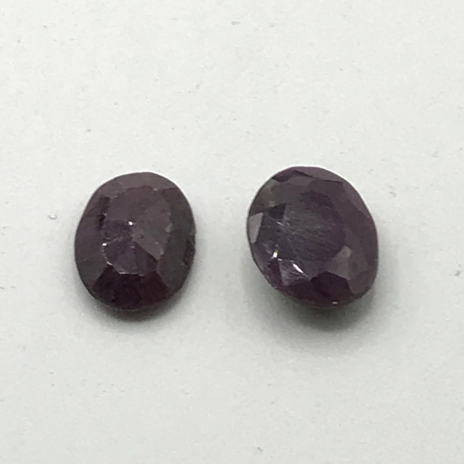 LOT OF 2 MADAGASCAR RUBIES 9.22 CTS AA GRADE - JEWEL SCAN REPLACEMENT VALUE $11,248: Prices are in Canadian dollars