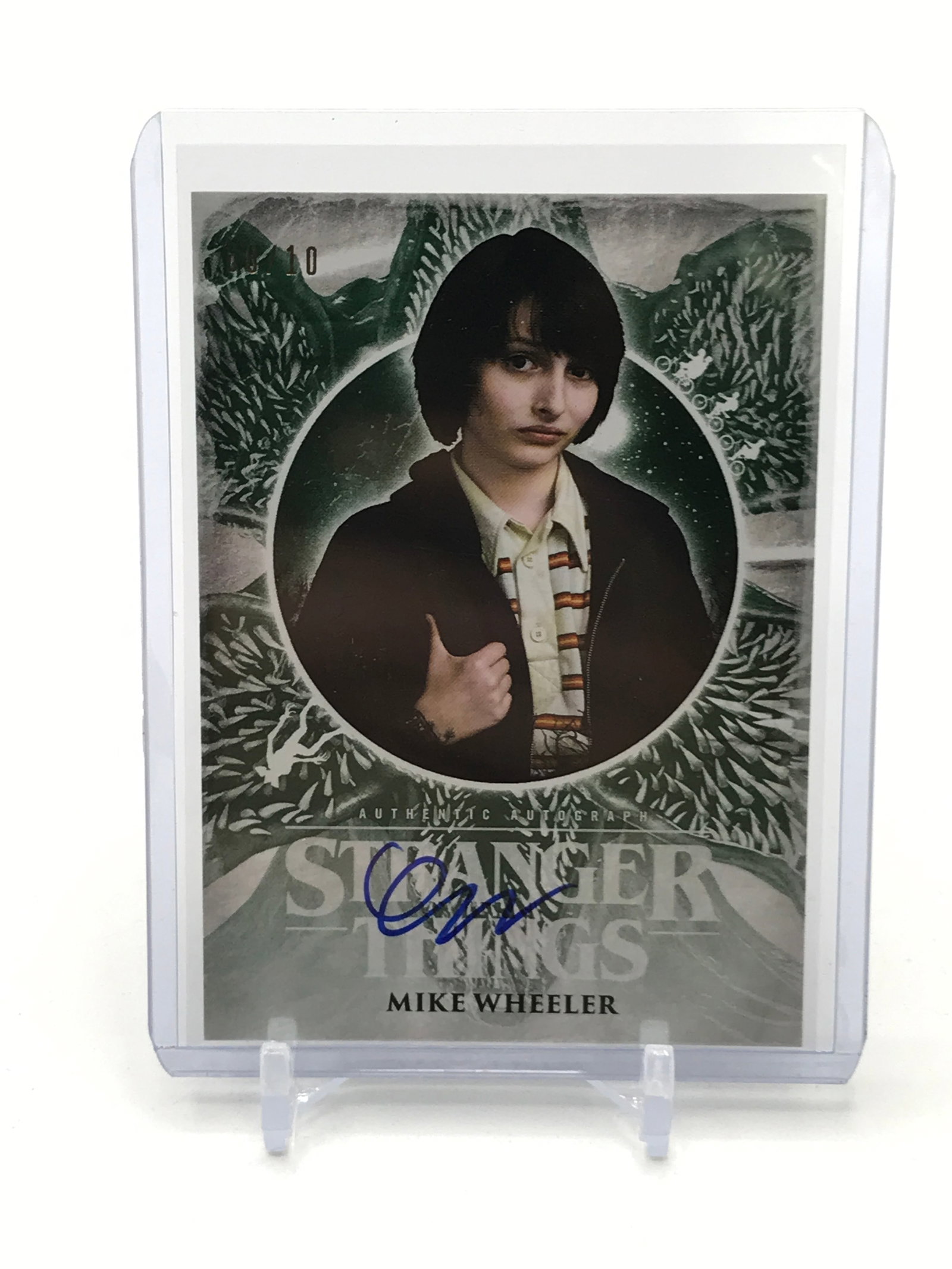 TOPPS NETFLIX STRANGER THINGS WELCOME TO THE UPSIDE DOWN MARK WHEELER SIGNED TRADING CARD 01/10: Prices are in Canadian dollars