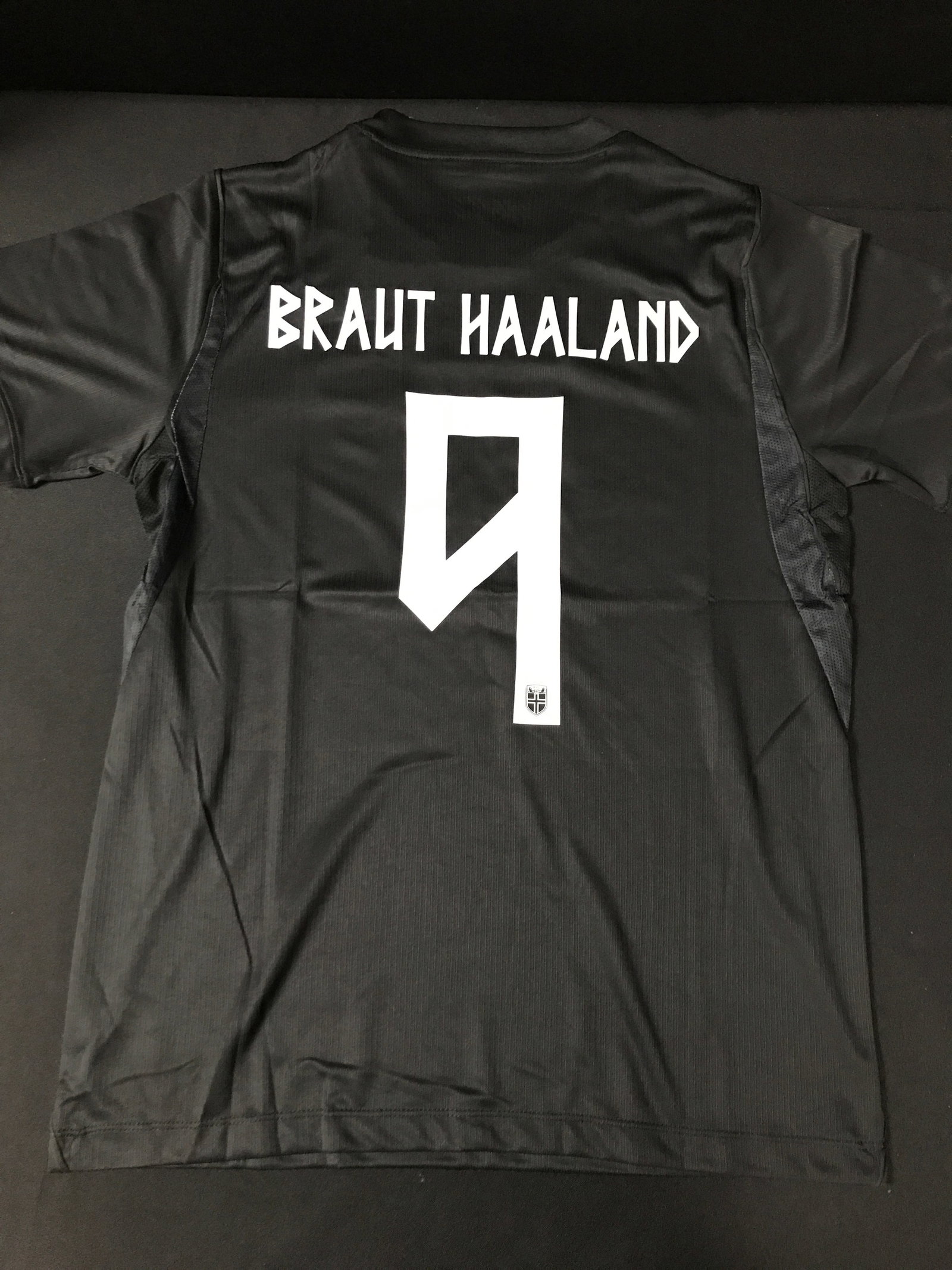 ERLING BRAUT HAALAND SOCCER JERSEY NEW WITH TAGS (1 of 2)