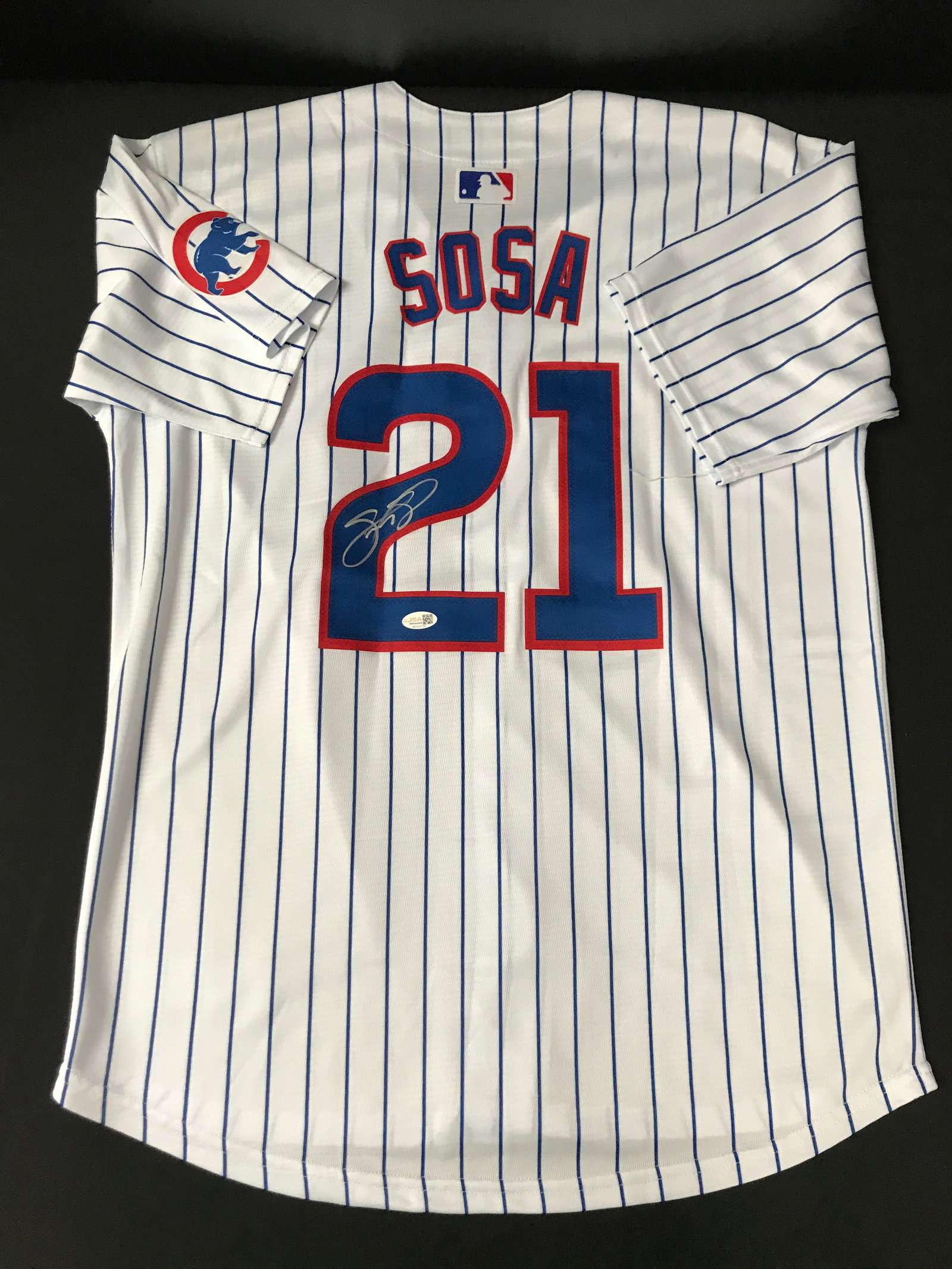 SAMMY SOSA SIGNED CHICAGO CUBS JERSEY - JSA COA: Prices are in Canadian dollars