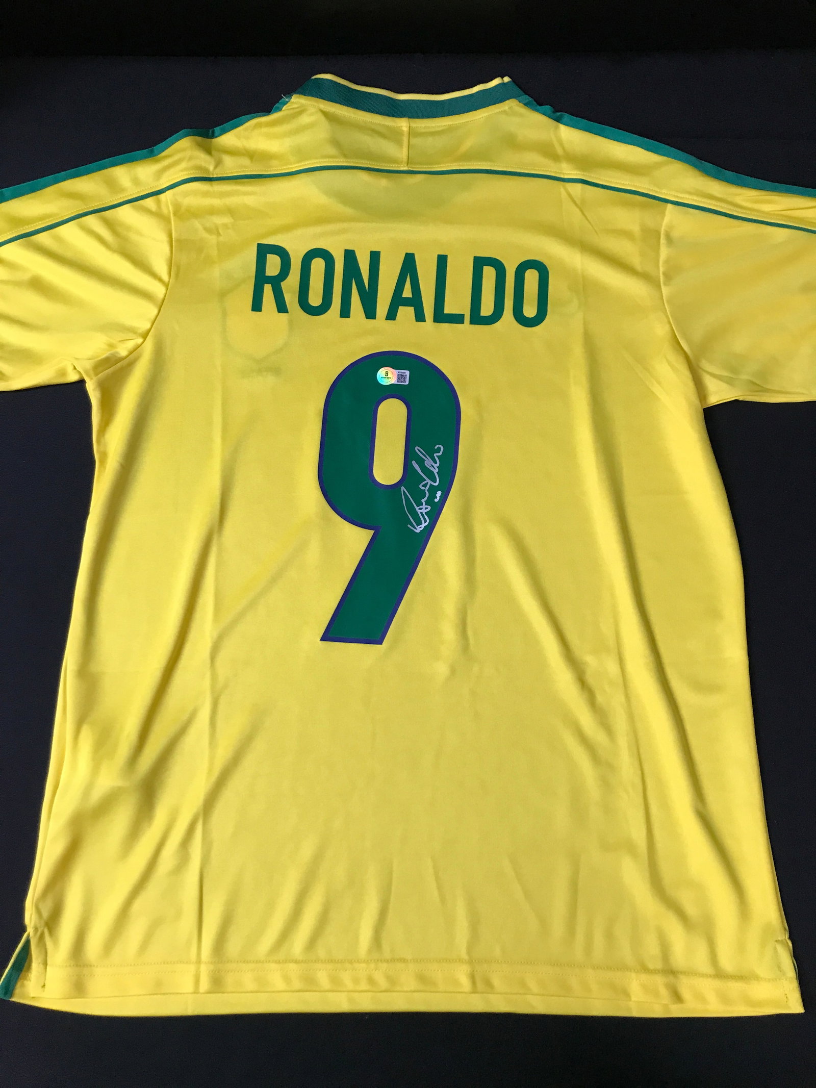 RONALDO SIGNED BRASIL SOCCER JERSEY - BECKETT COA (1 of 3)