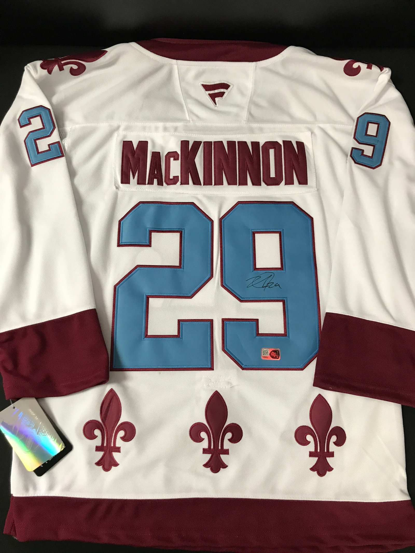 NATHAN MCKINNON SIGNED COLORADO AVALANCHE CUSTOM JERSY - ELITE COA: Prices are in Canadian dollars
