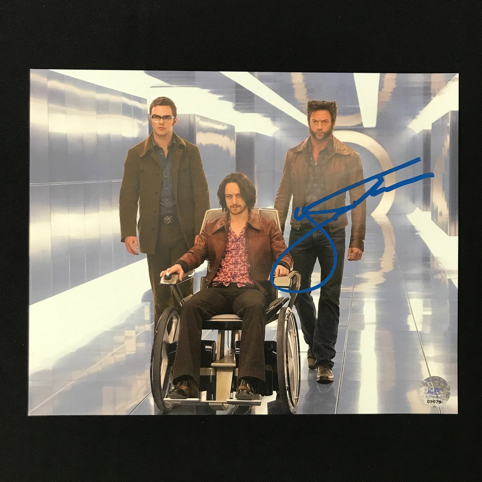 HUGH JACKMAN SIGNED X-MEN 8X10 - KB COA (1 of 1)