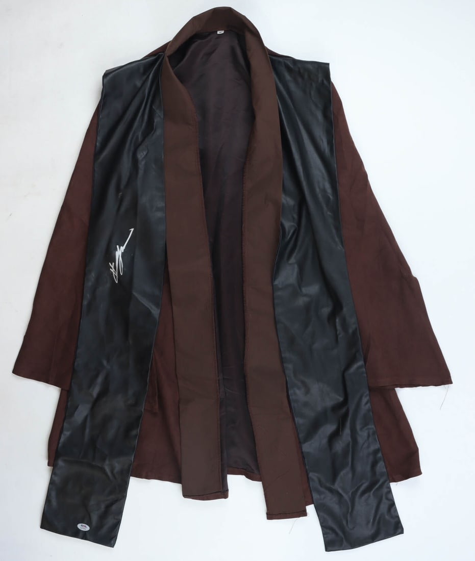 HAYDEN CHRISTENSEN SIGNED JEDI ROBE - PSA COA (1 of 3)