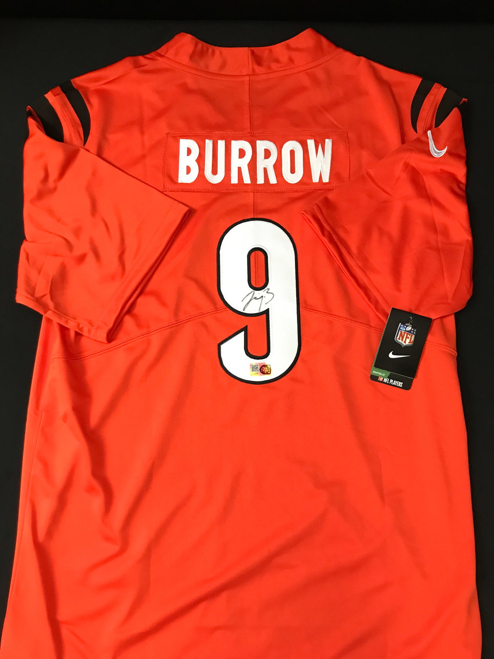 JOE BURROW SIGNED CINCINATTI BENGALS CUSTOM JERSEY - ELITE COA (1 of 3)
