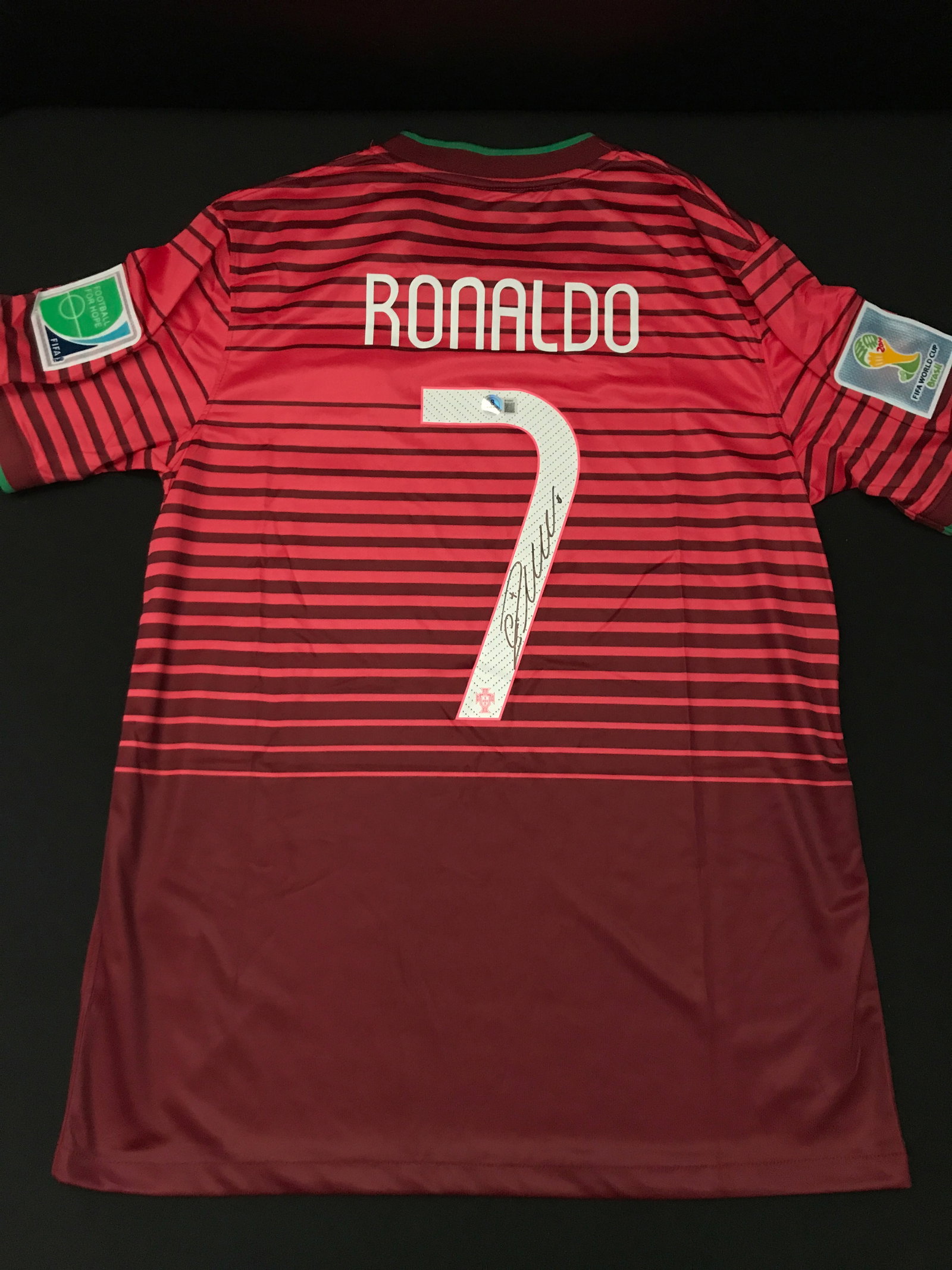 CRISTIANO RONALDO SIGNED PORTUGAL SOCCER JERSEY - BECKETT COA (1 of 3)