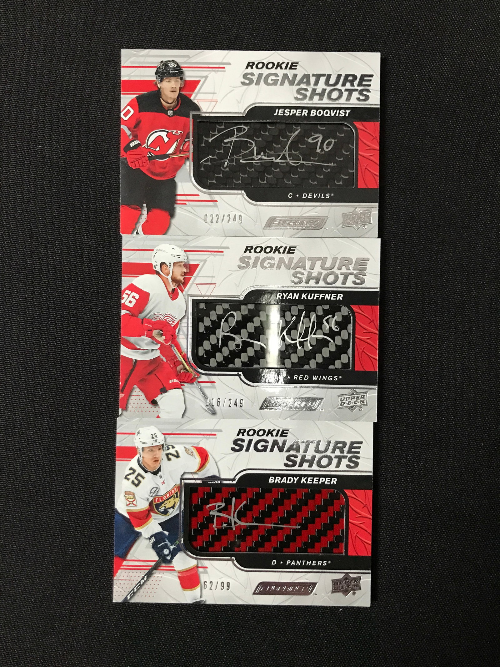 LOT OF 3 SIGNED PATCH ROOKIE SIGNATURE SHOTS HOCKEY TRADING CARDS: Prices are in Canadian dollars