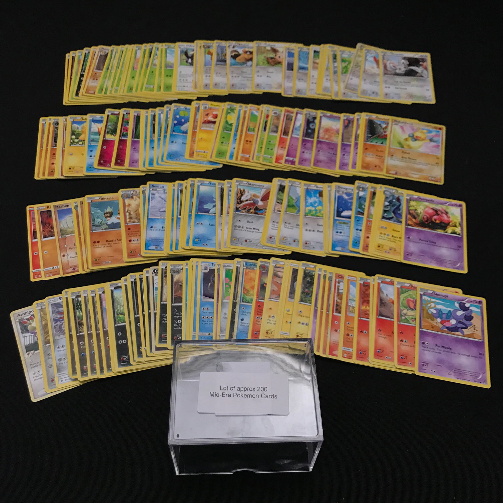 LOT OF APPROX 200 MID ERA POKEMON TCG TRADING CARDS (1 of 1)