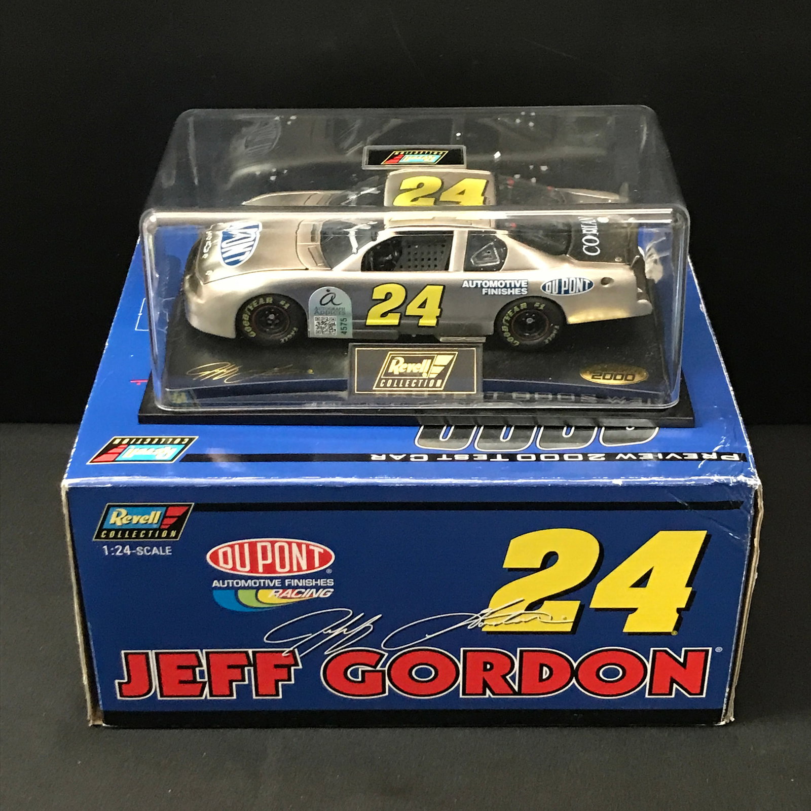 LTD. EDITION JEFF GORDON SIGNED DUPONT RACING DIECAST (AUTOGRAPH ADDICTS) (1 of 2)