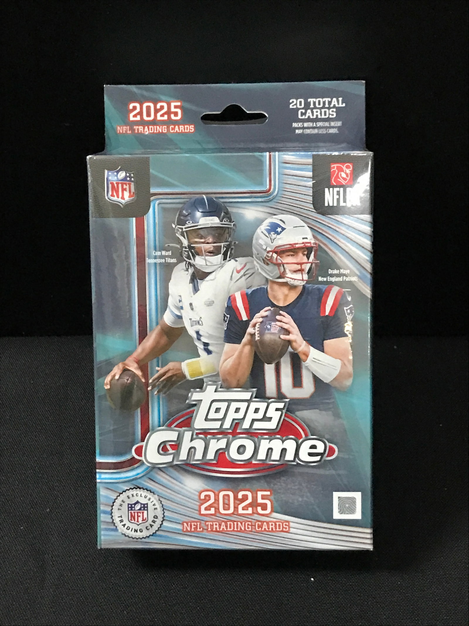 2025 TOPPS CHROME FOOTBALL SEALED TRADING CARD BOX (1 of 1)
