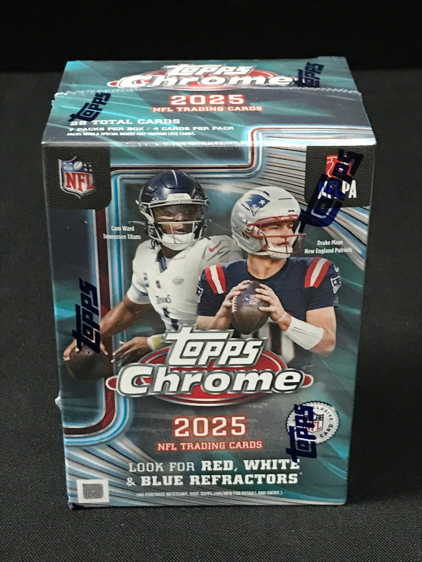 2025 TOPPS CHROME FOOTBALL SEALED TRADING CARD BOX (1 of 1)