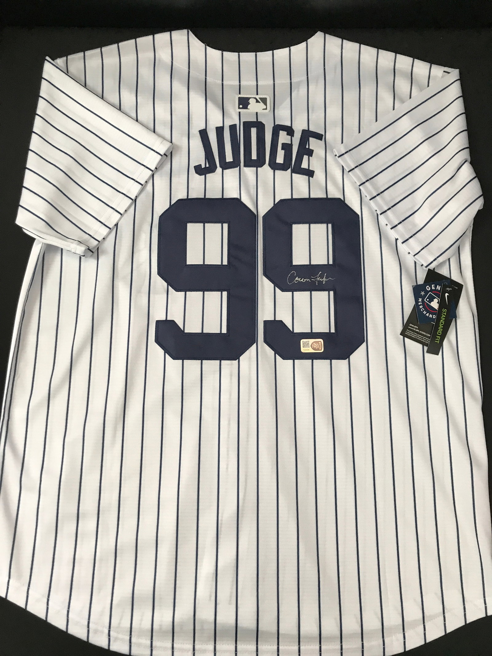 AARON JUDGE SIGNED NEW YORK YANKEES CUSTOM JERSEY - ELITE COA: Prices are in Canadian dollars