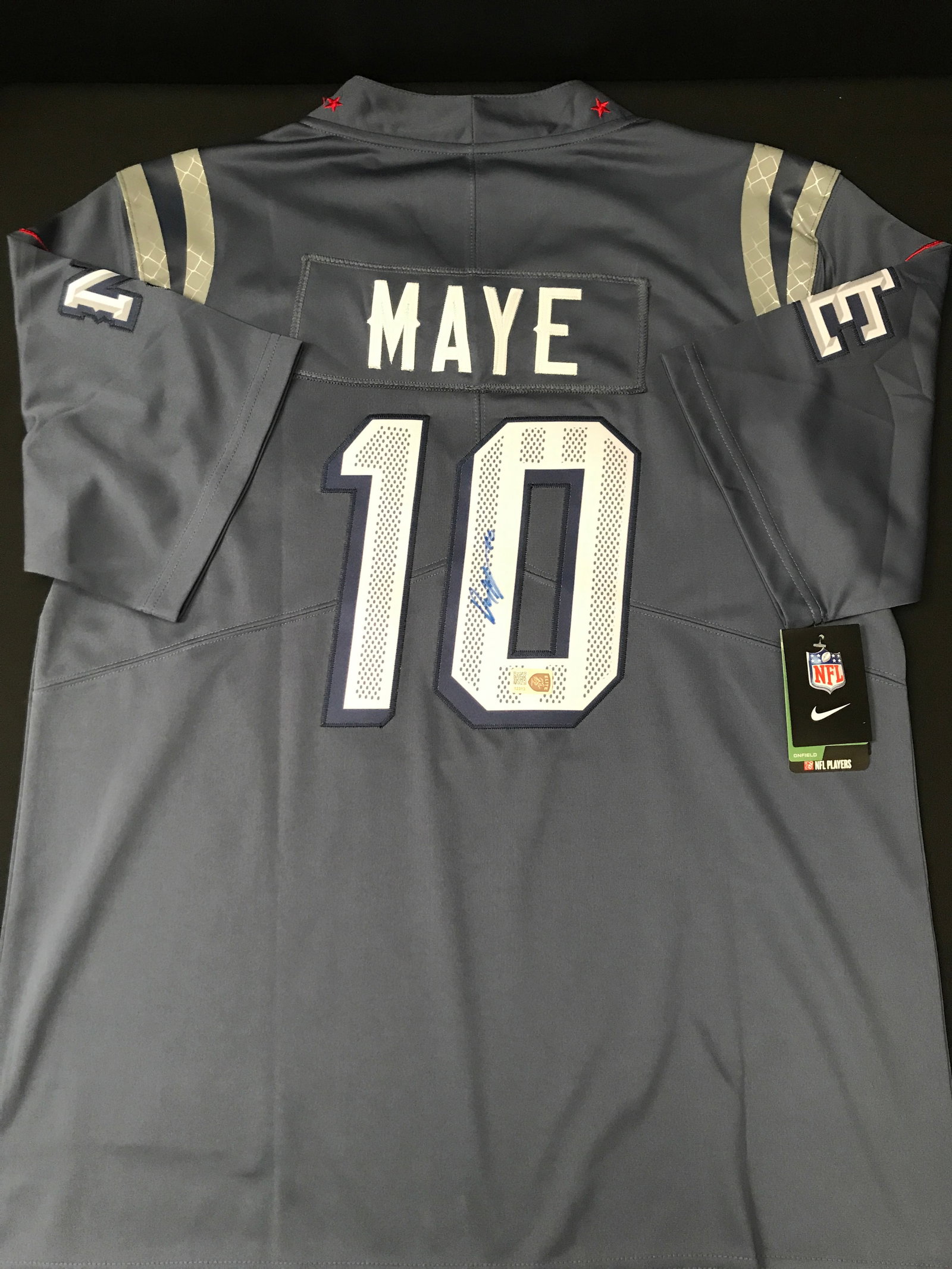 DRAKE MAYE SIGNED NEW ENGLAND PATRIOTS CUSTOM JERSEY - ELITE COA: Prices are in Canadian dollars