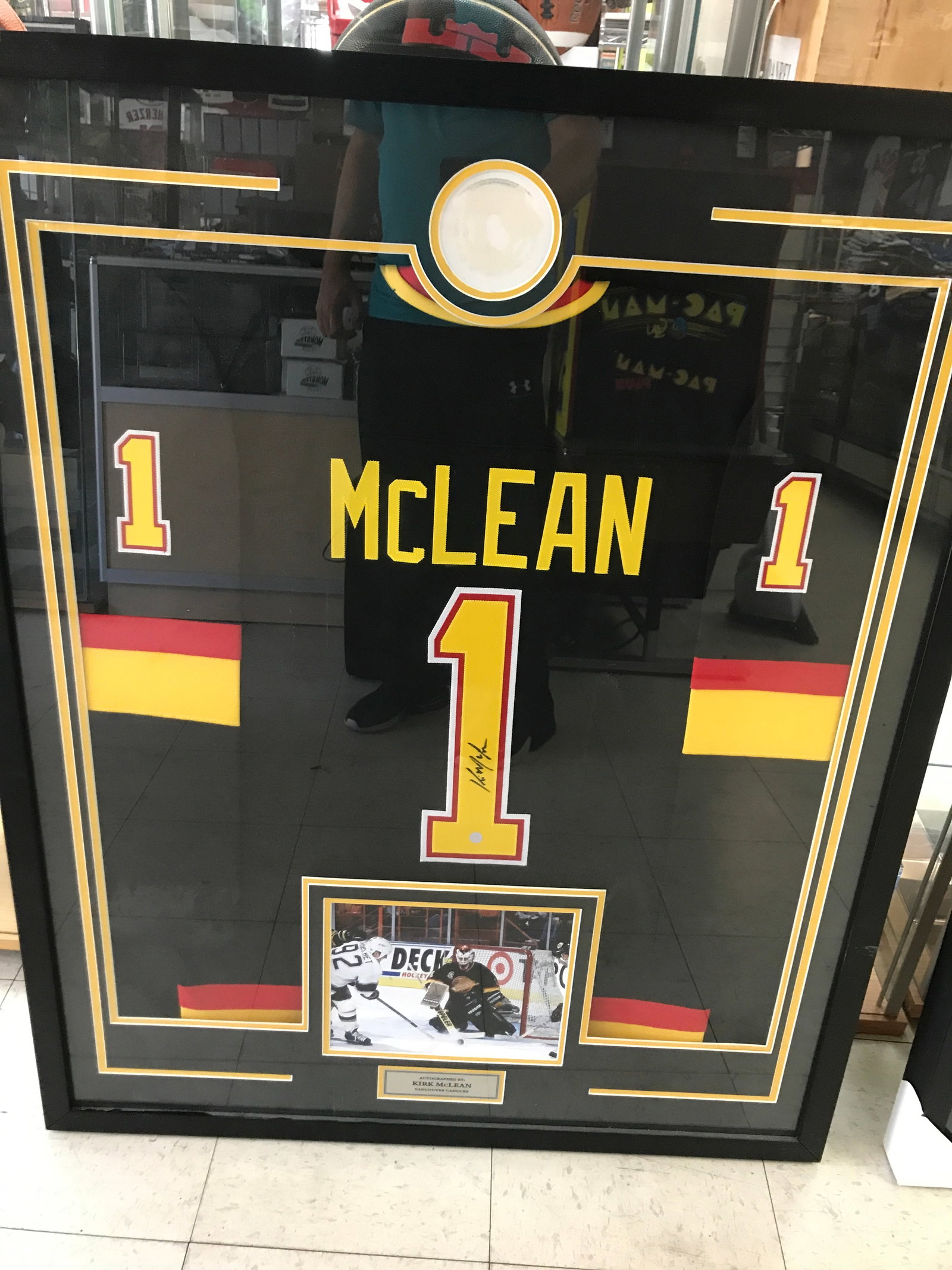 KIRK MCLEAN SIGNED AND FRAMED VANCOUVER CANUCKS HOCKEY JERSEY FRAMEWORTH COA: Prices are in Canadian dollars