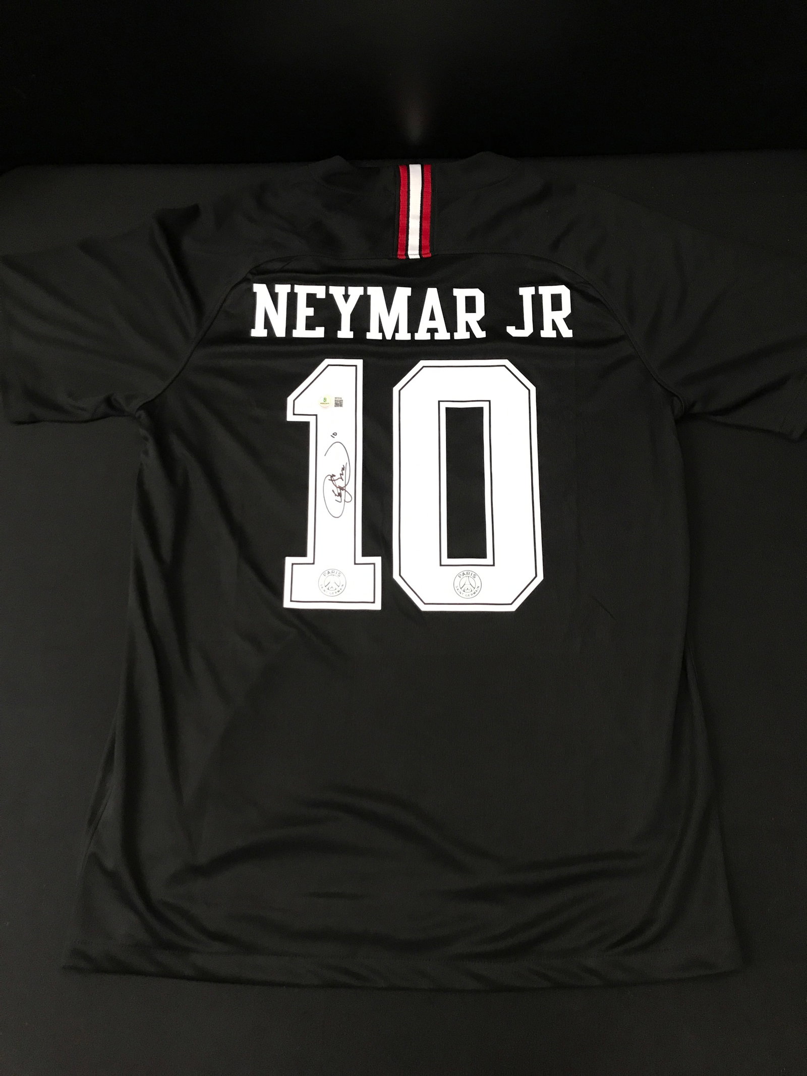 NEYMAR JR SIGNED PARIS SAINT GERMAIN JERSEY - BECKETT COA (1 of 3)
