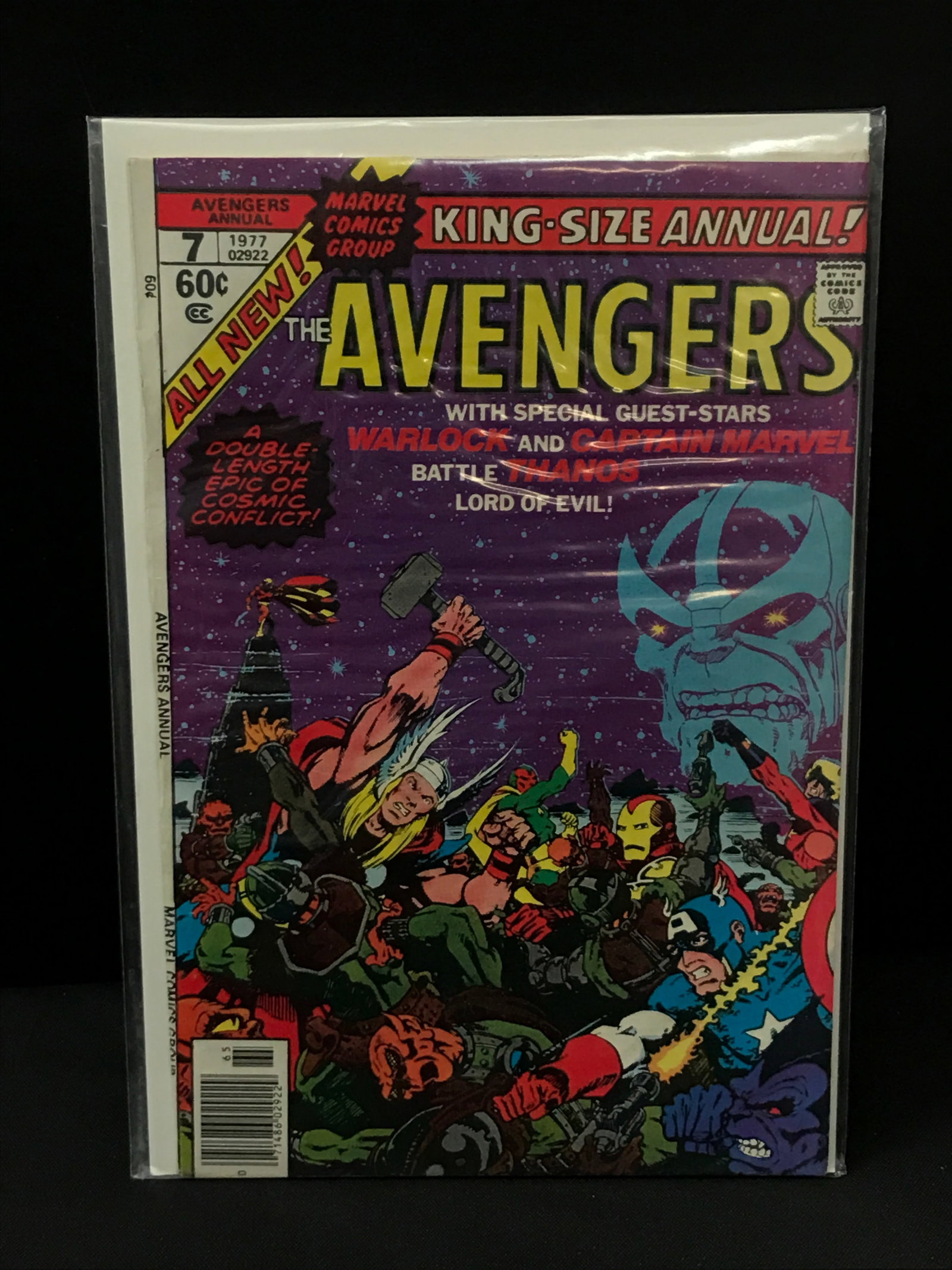 AVENGERS KING SIZED ANNUAL #7 - MARVEL COMICS (1 of 1)