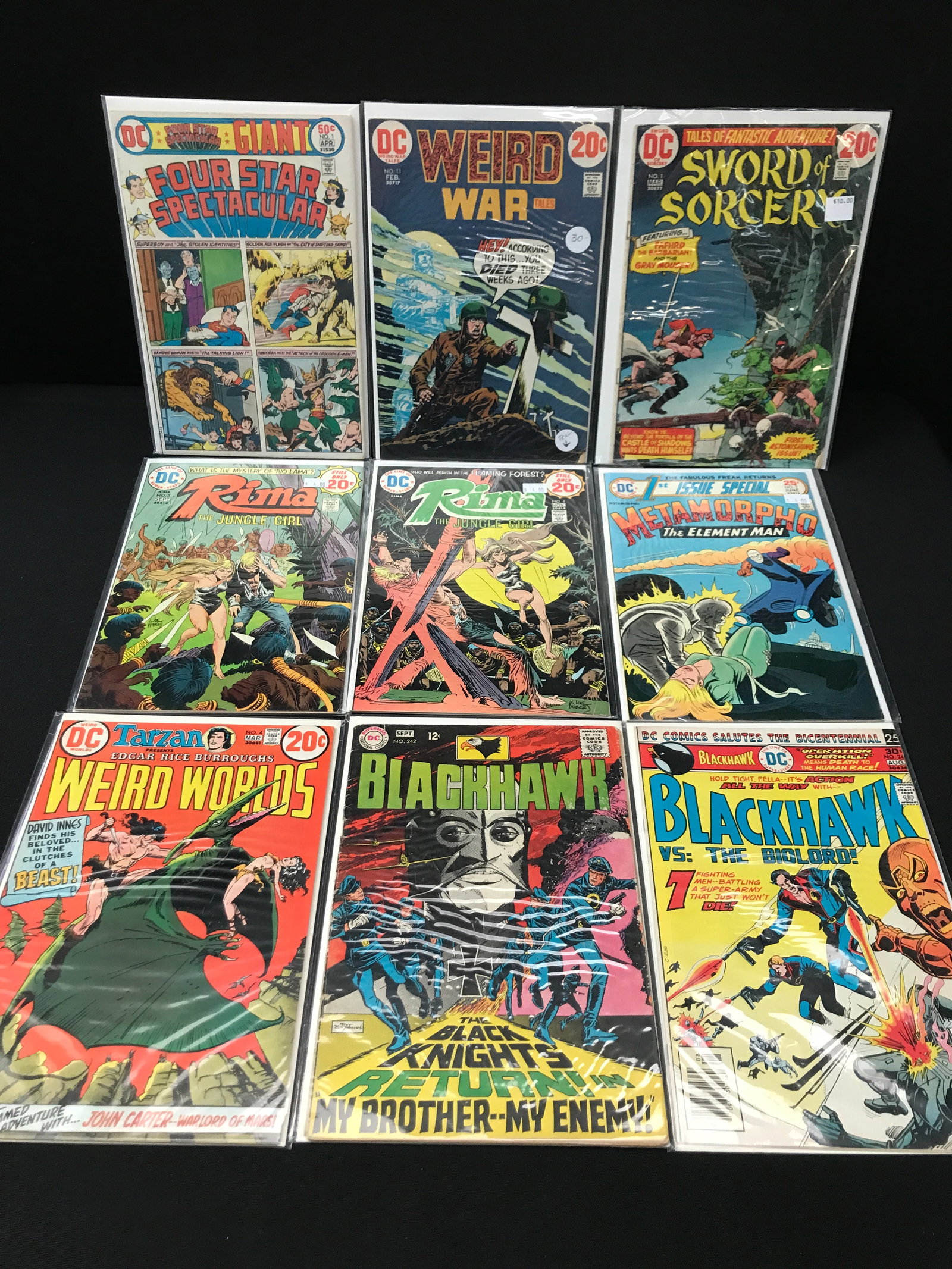 LOT OF 9 MIXED TITLE COMICS - DC COMICS (1 of 1)