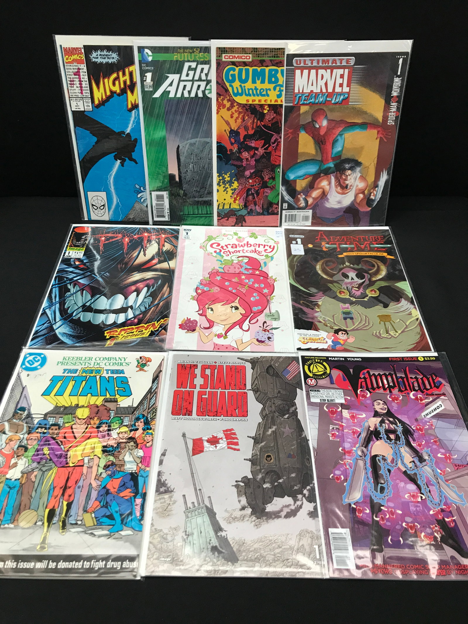 LOT OF 10 MIXED TITLE COMICS - DC & MARVEL COMICS (1 of 1)