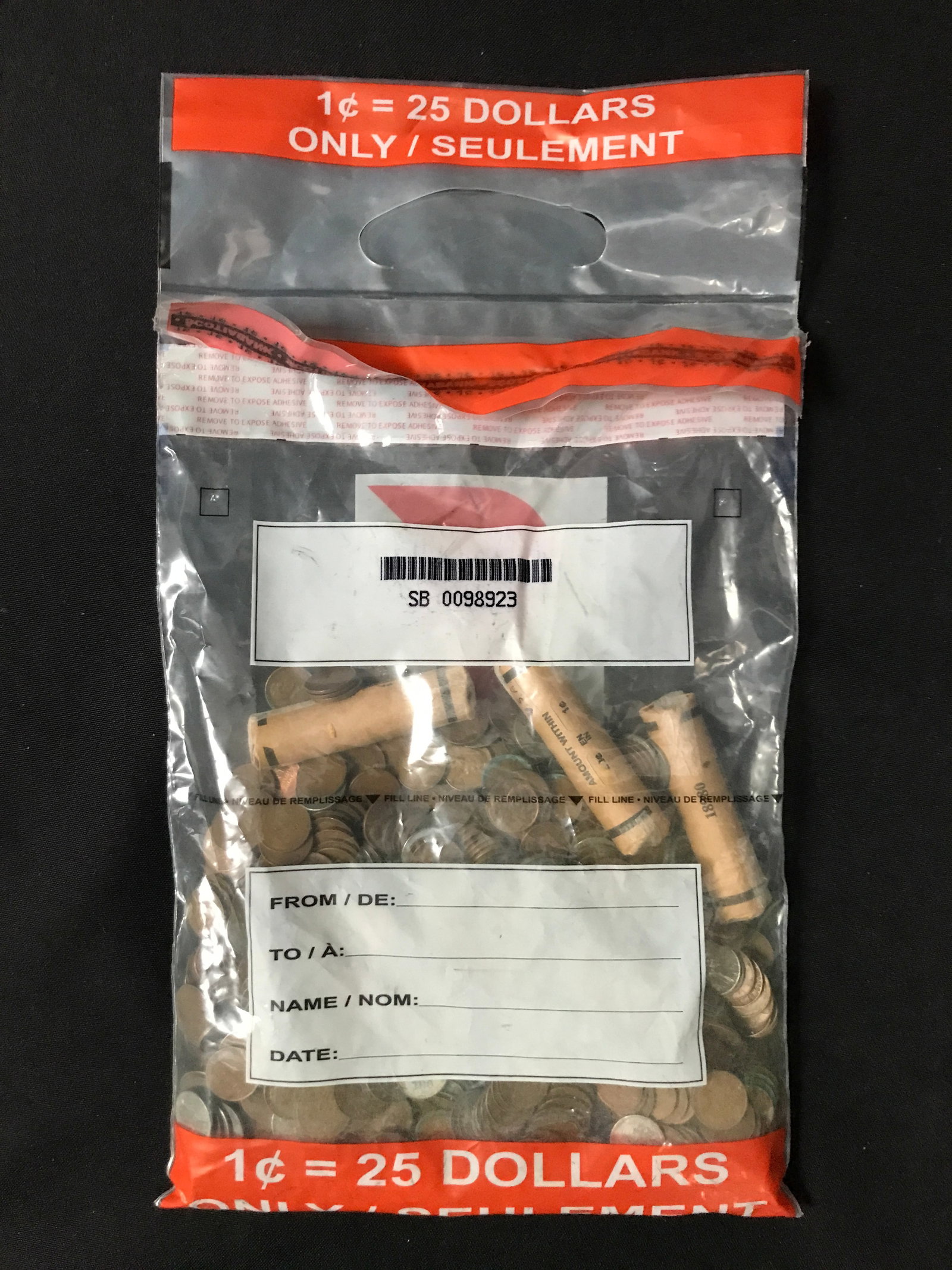 LOT OF VINTAGE PENNIES: Prices are in Canadian dollars